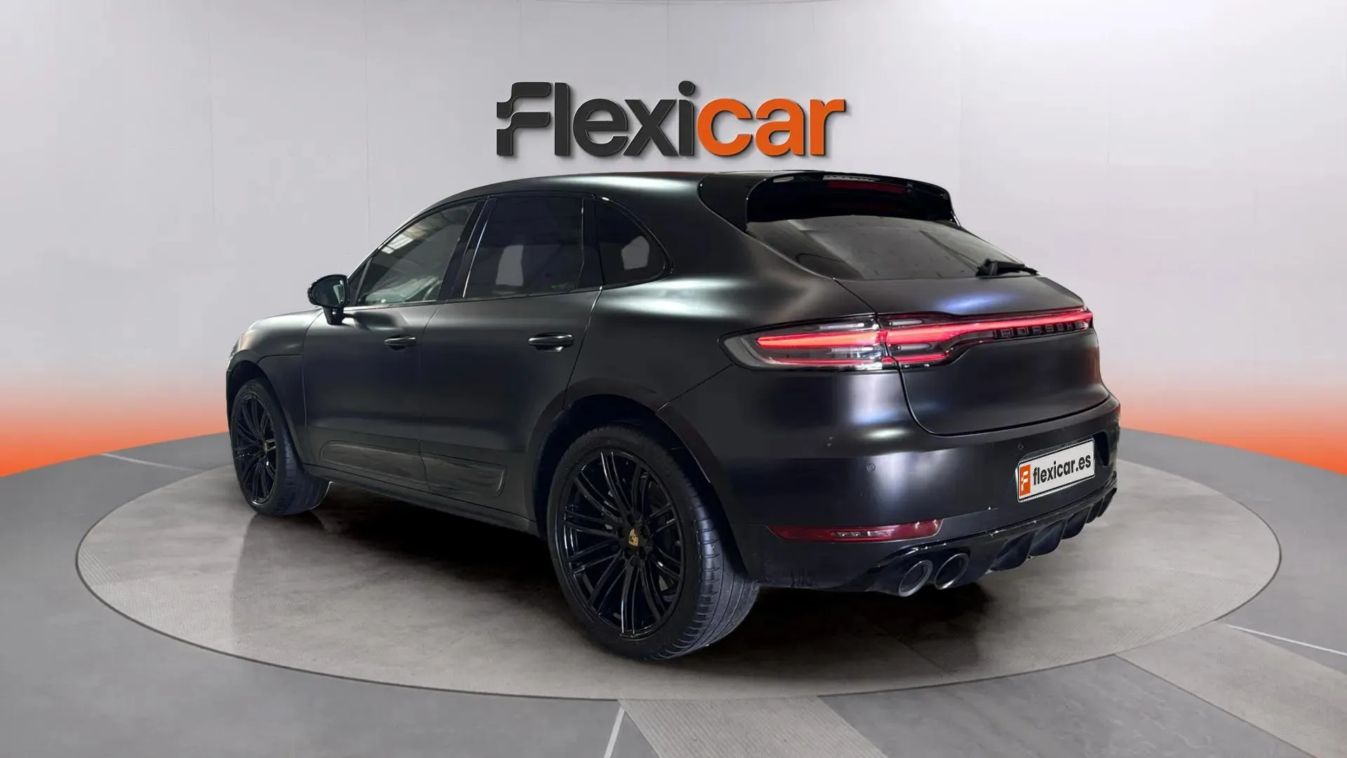 Porsche Macan Turbo - foto 5