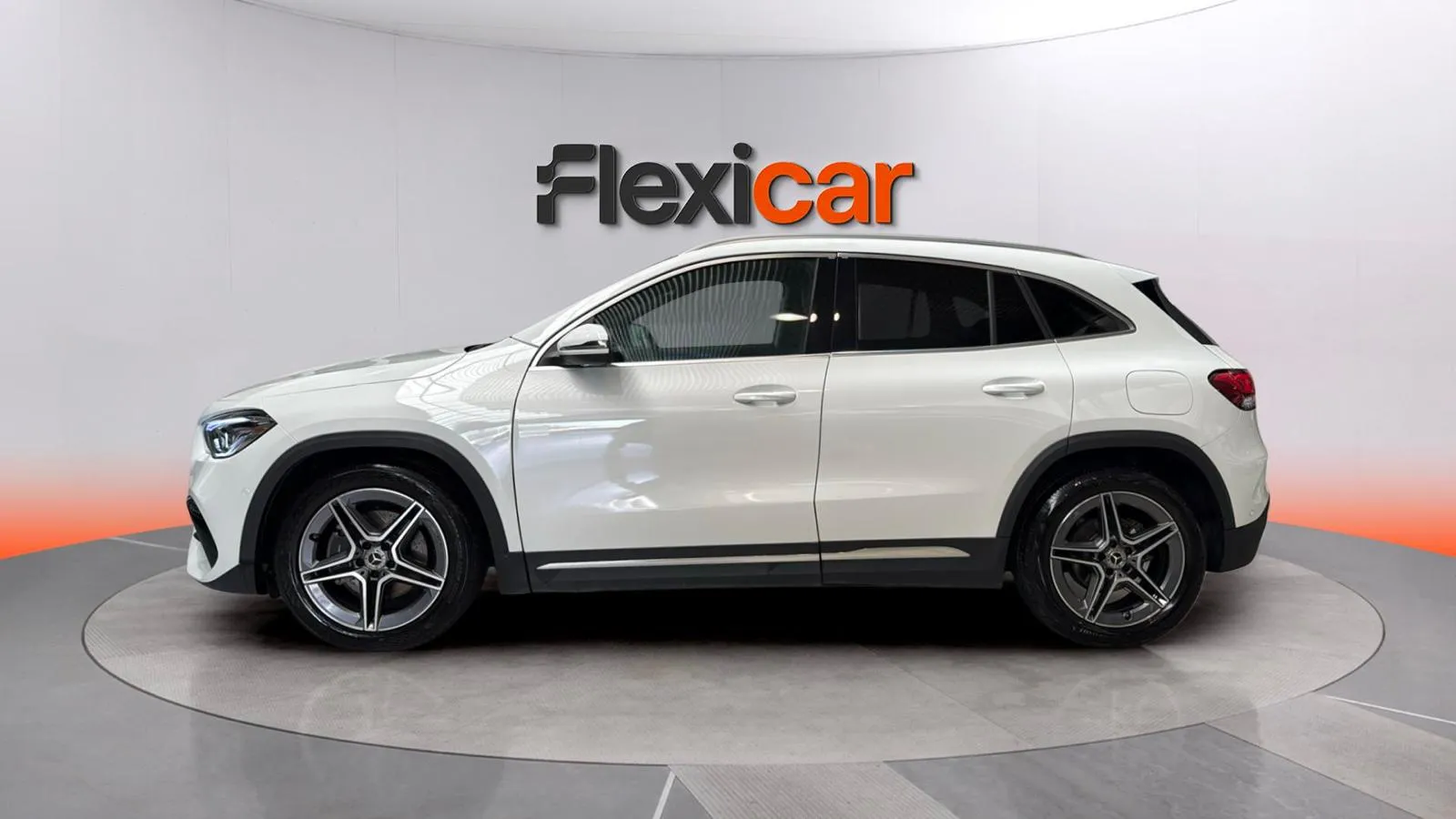 Mercedes-Benz GLA 200 D - foto 4