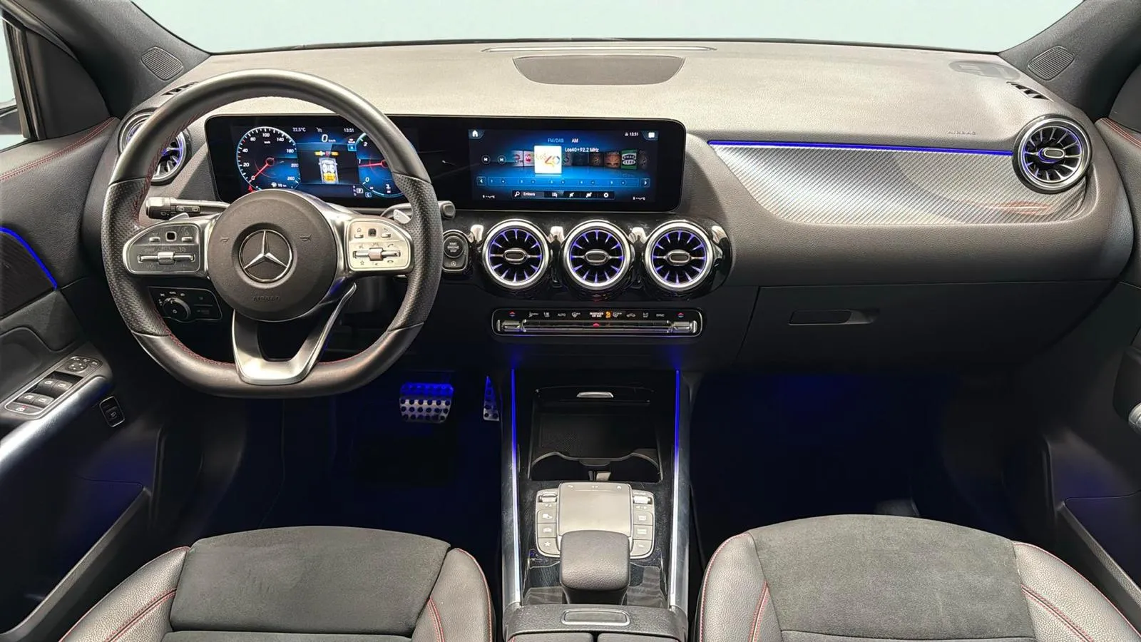 Mercedes-Benz GLA 200 D - foto 13