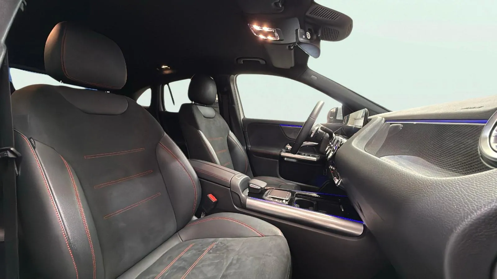 Mercedes-Benz GLA 200 D - foto 10