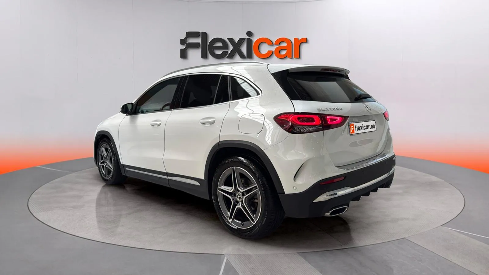 Mercedes-Benz GLA 200 D - foto 5