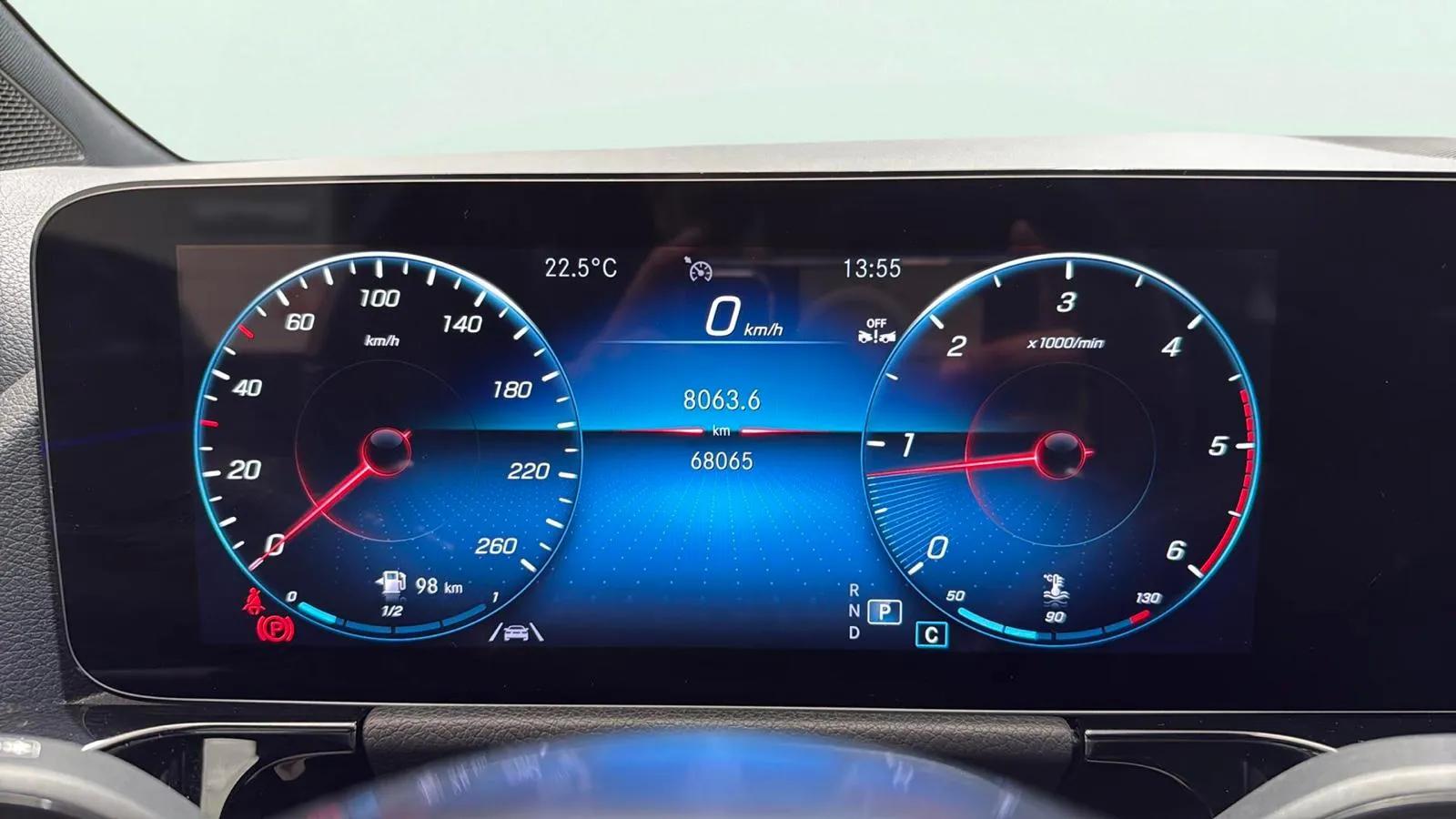 Mercedes-Benz GLA 200 D - foto 16