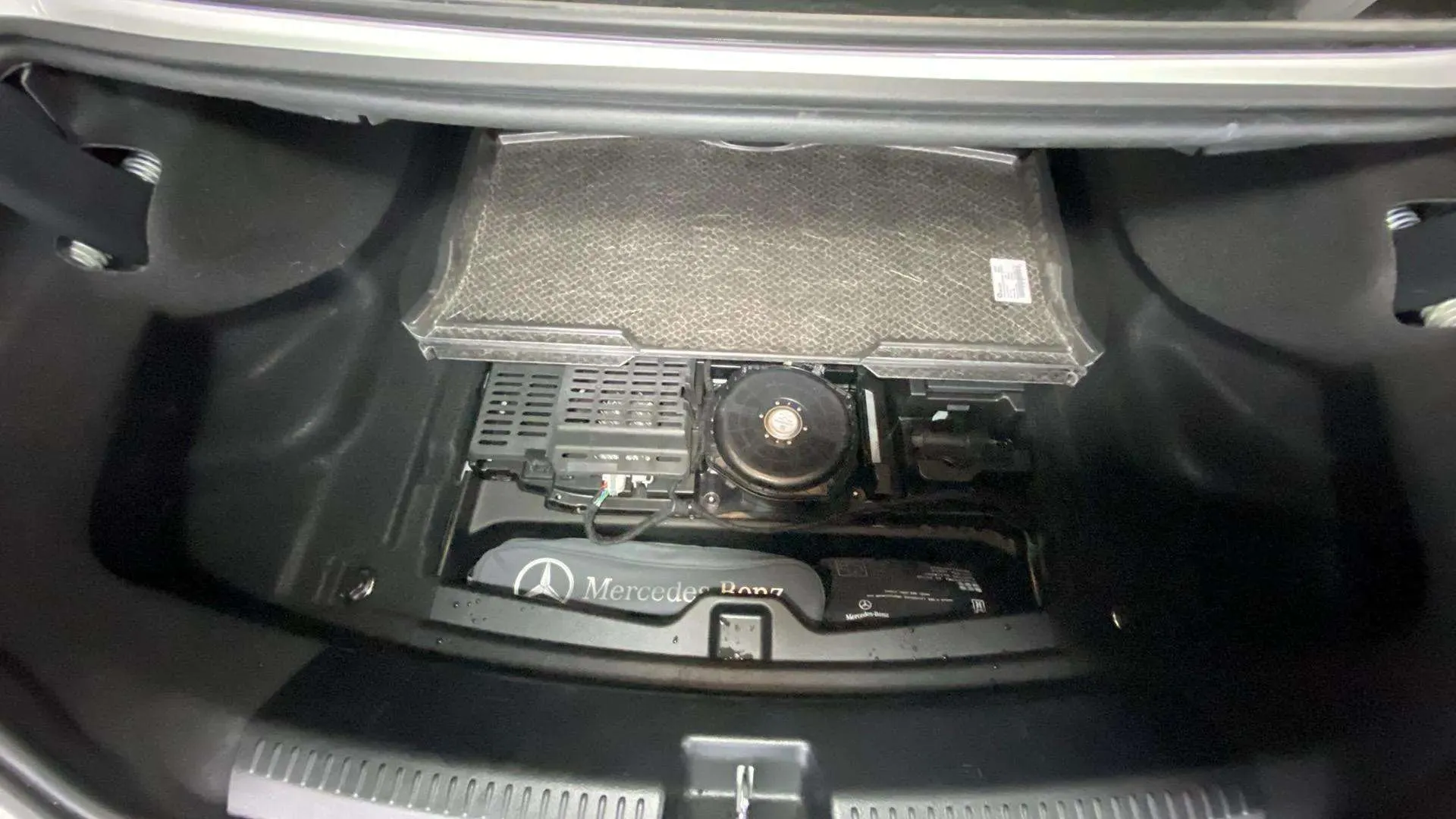 Mercedes-Benz CLA 250 e - foto 21