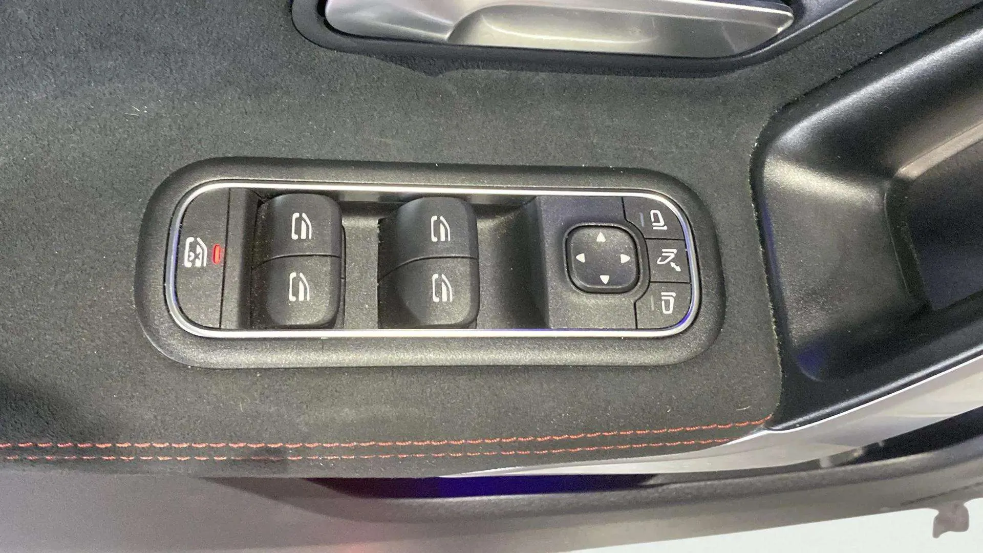 Mercedes-Benz CLA 250 e - foto 23