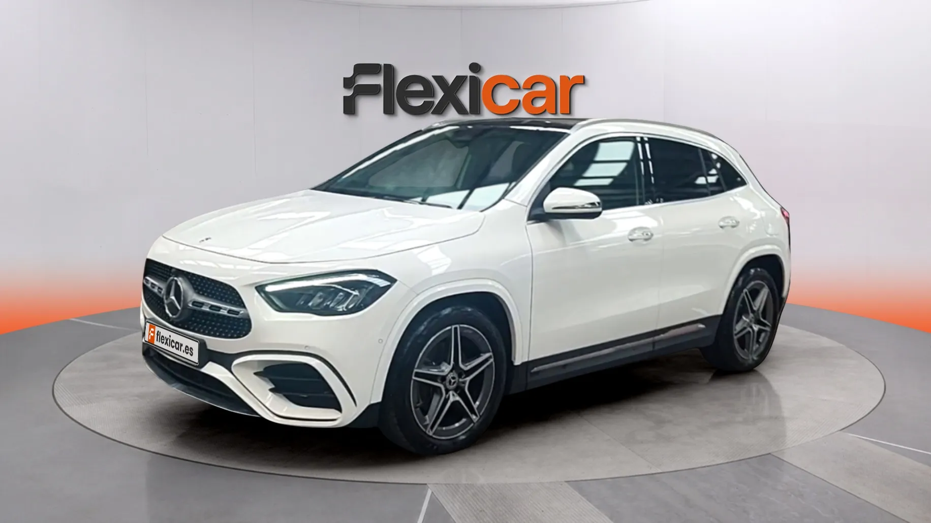 Mercedes-Benz GLA 200 D - foto 3