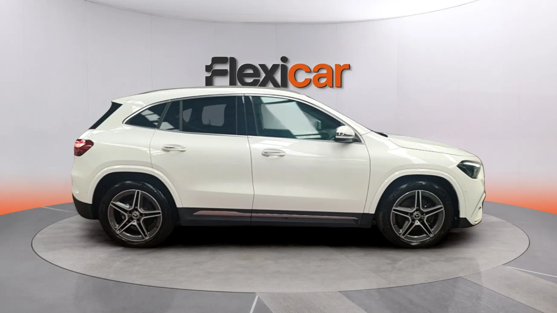 Mercedes-Benz GLA 200 D - foto 5