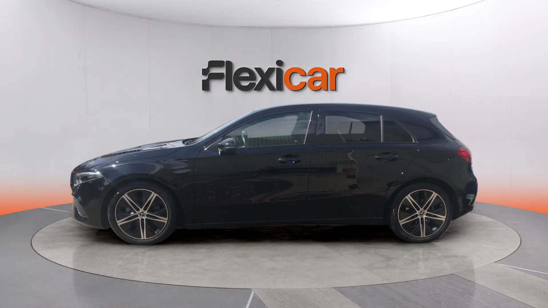 Mercedes-Benz Clase A A 200 d - foto 4