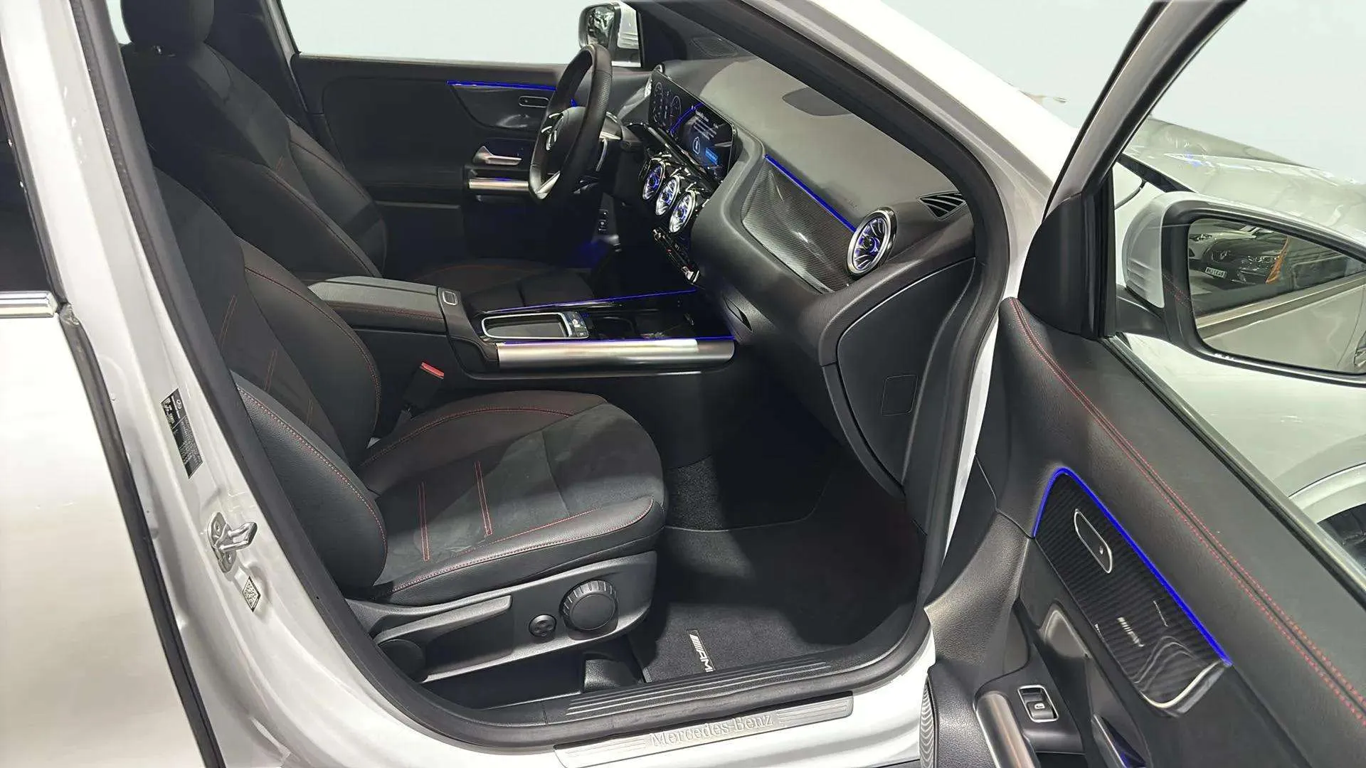 Mercedes-Benz GLA 220 D 4MATIC - foto 23