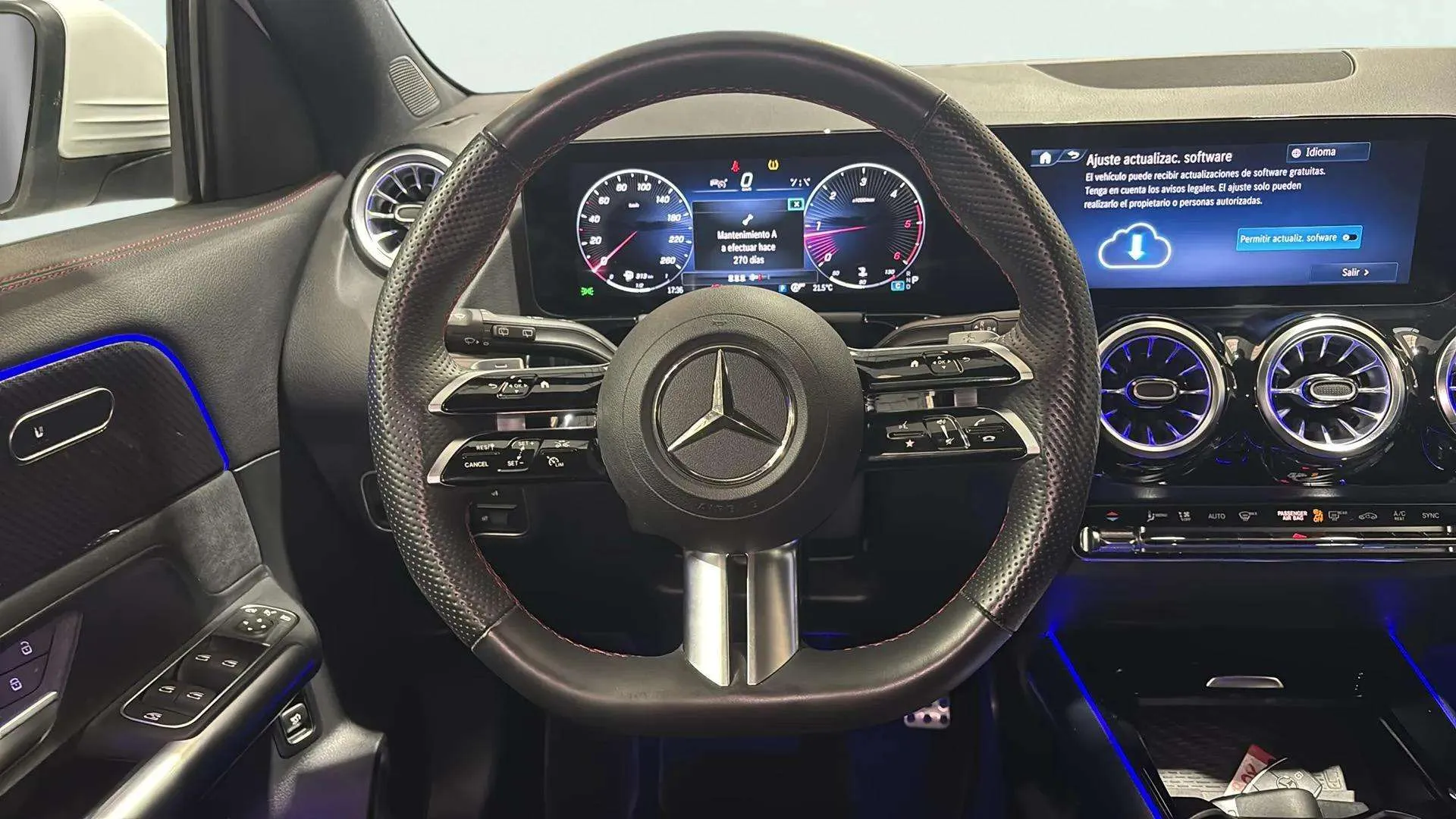 Mercedes-Benz GLA 220 D 4MATIC - foto 11