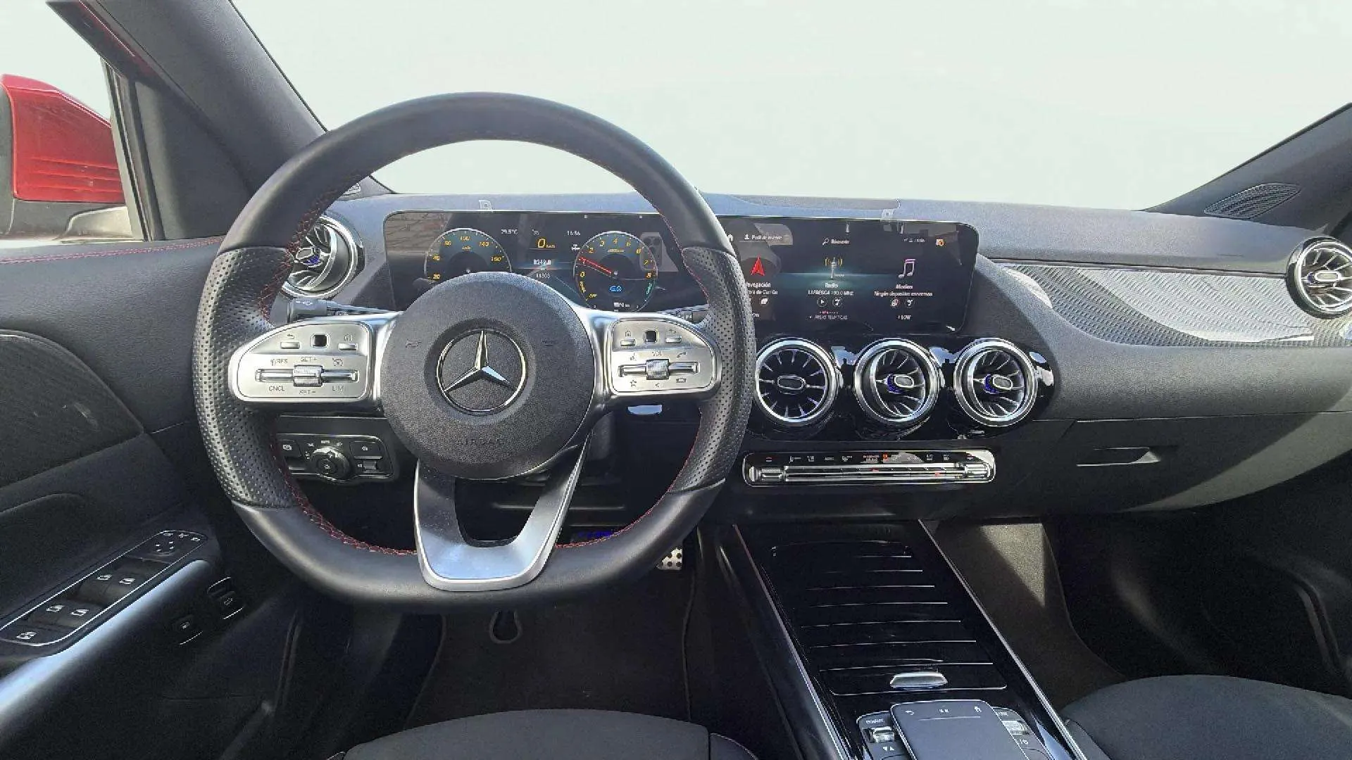 Mercedes-Benz GLA 250 e - foto 11