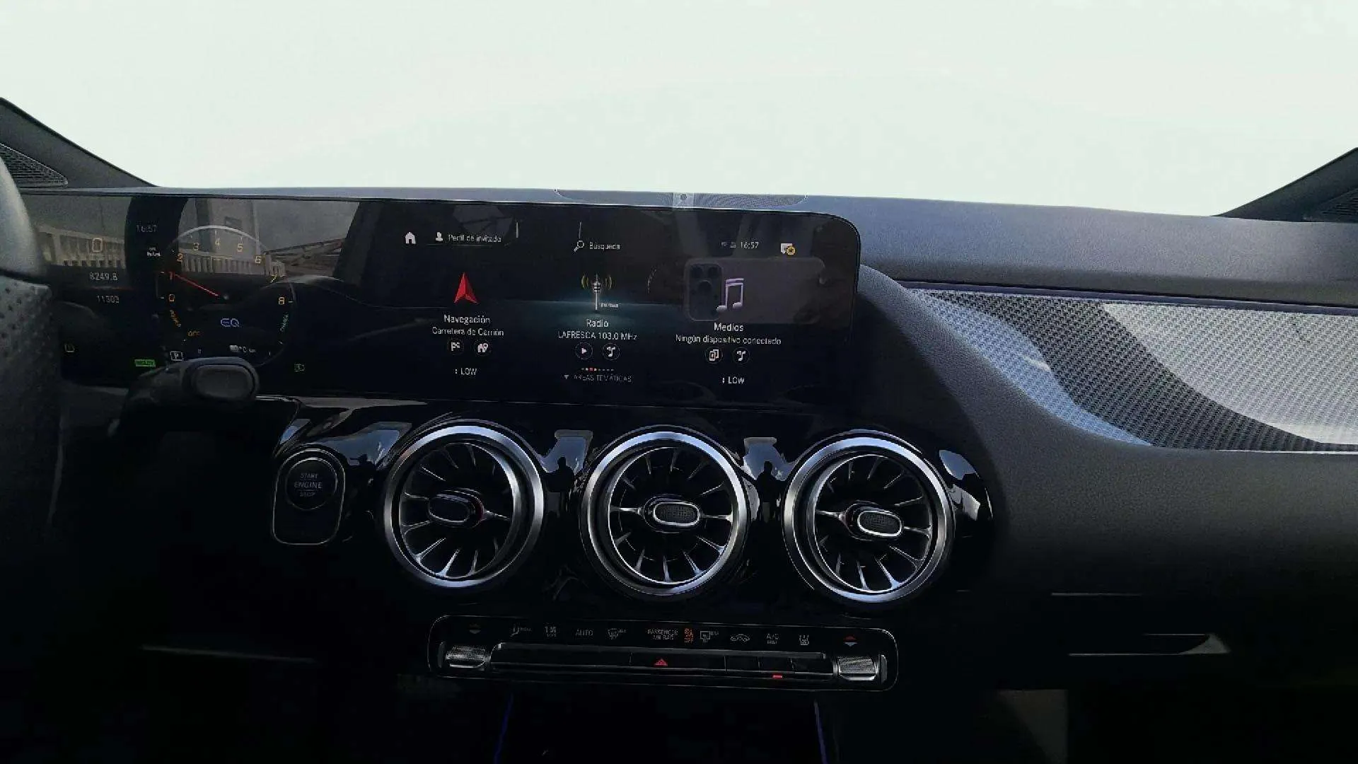 Mercedes-Benz GLA 250 e - foto 16