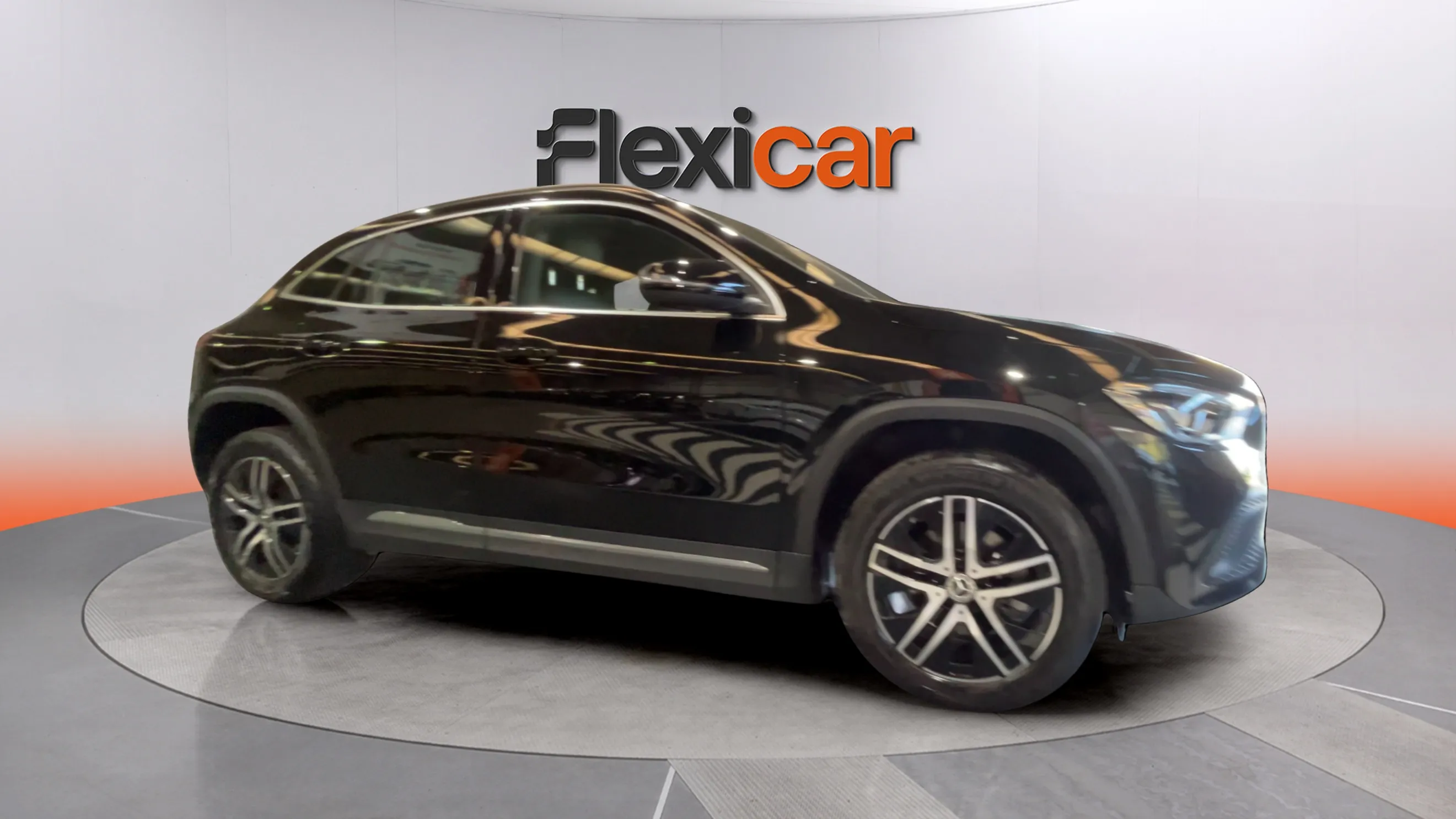 Mercedes-Benz GLA 200 D - foto 3
