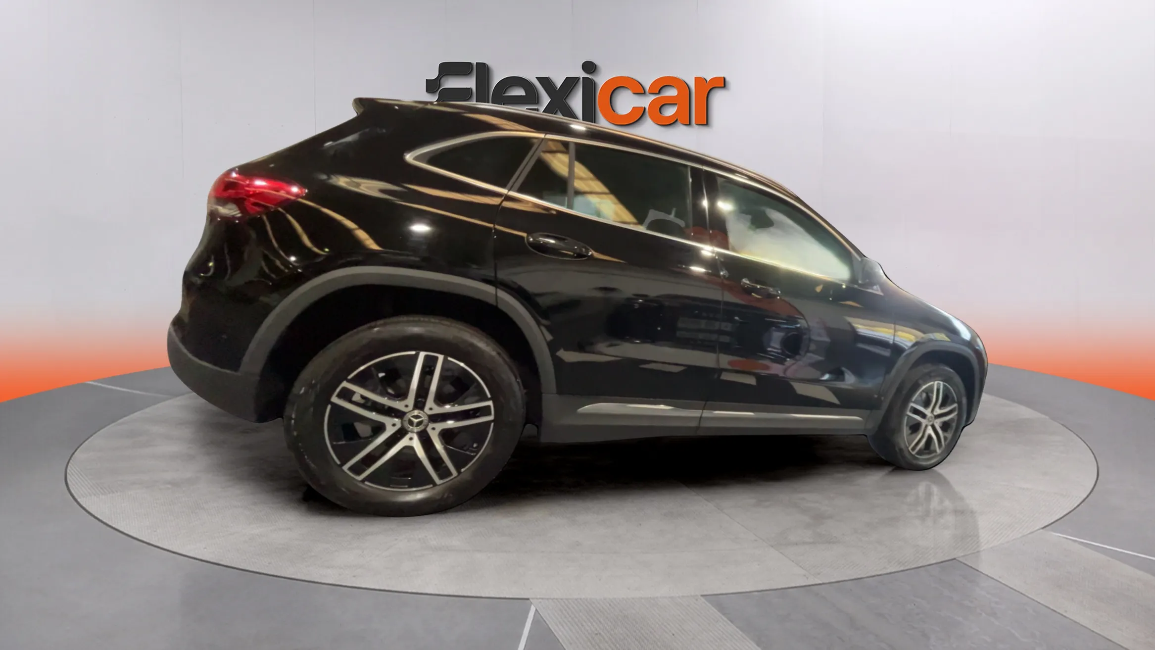 Mercedes-Benz GLA 200 D - foto 4