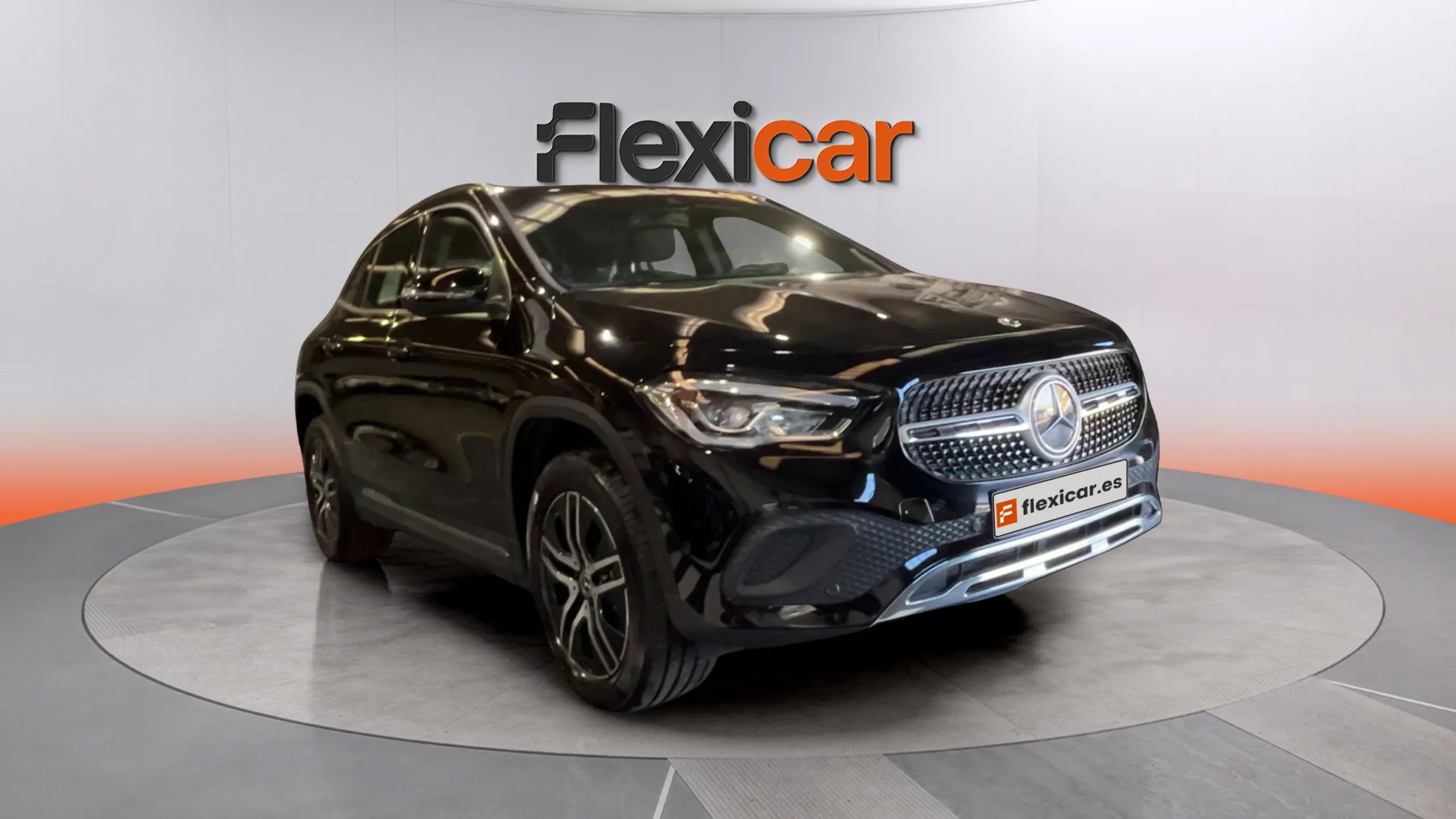 Mercedes-Benz GLA 200 D - foto 2
