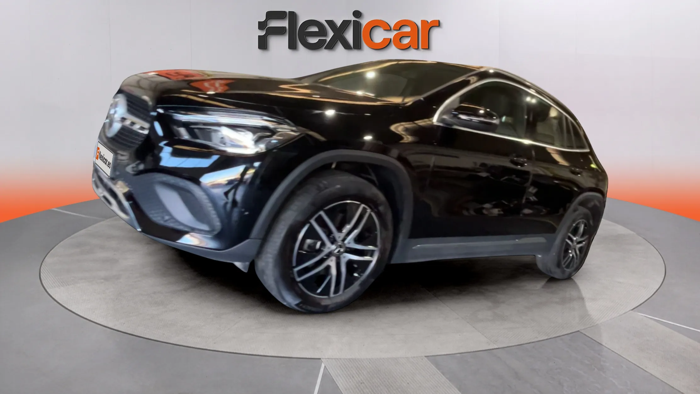 Mercedes-Benz GLA 200 D - foto 8