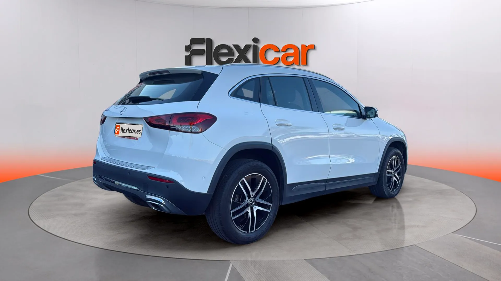 Mercedes-Benz GLA 200 D - foto 7