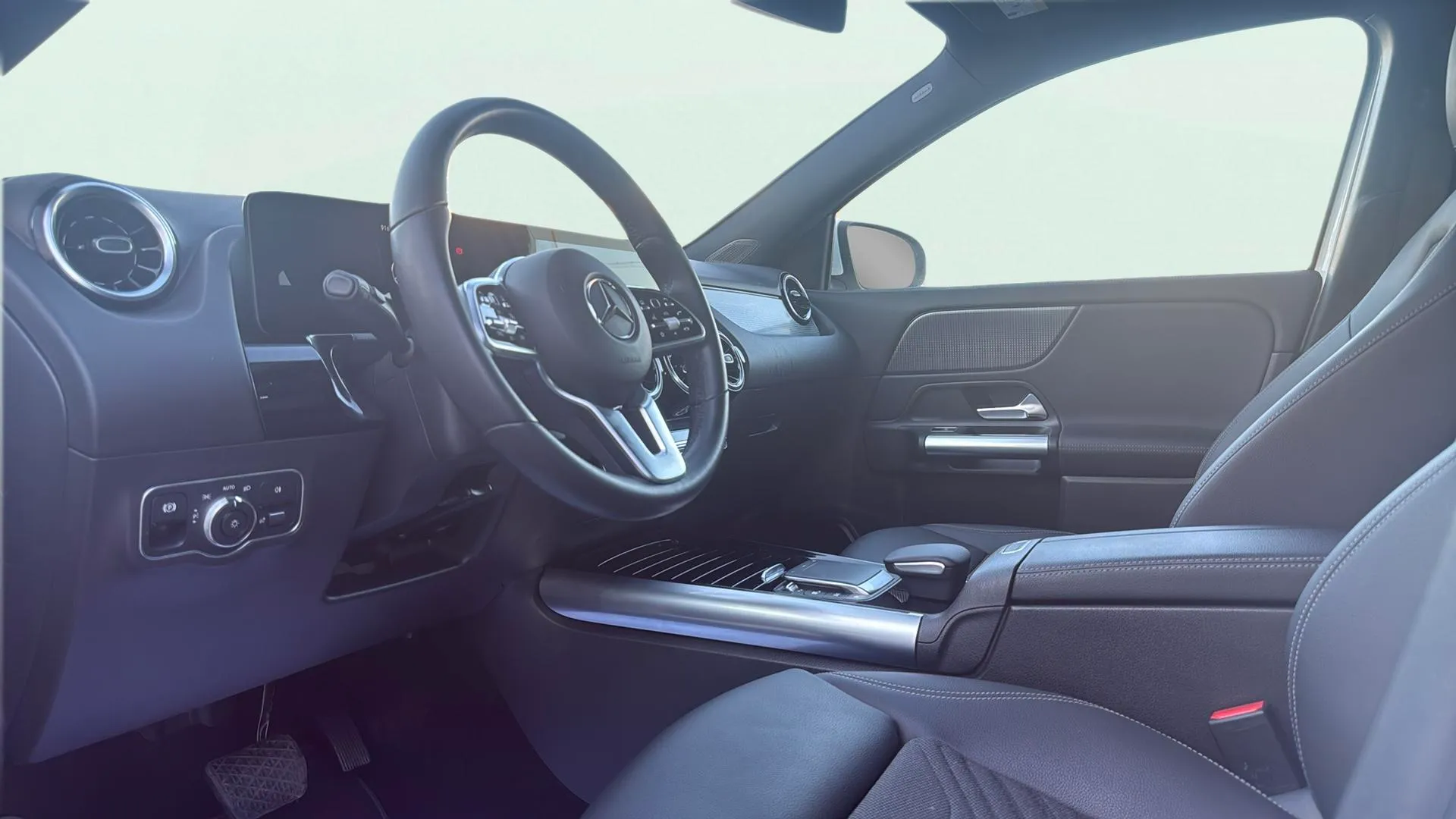 Mercedes-Benz GLA 200 D - foto 10