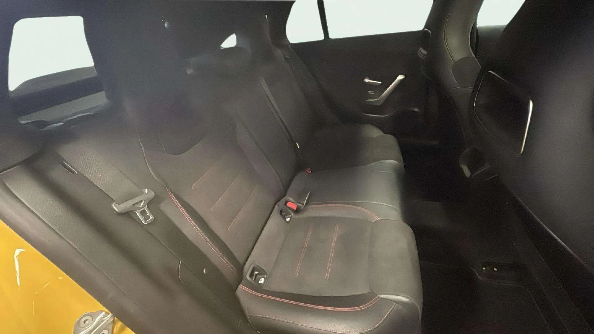 Mercedes-Benz CLA 250 4MATIC Shooting Brake - foto 17