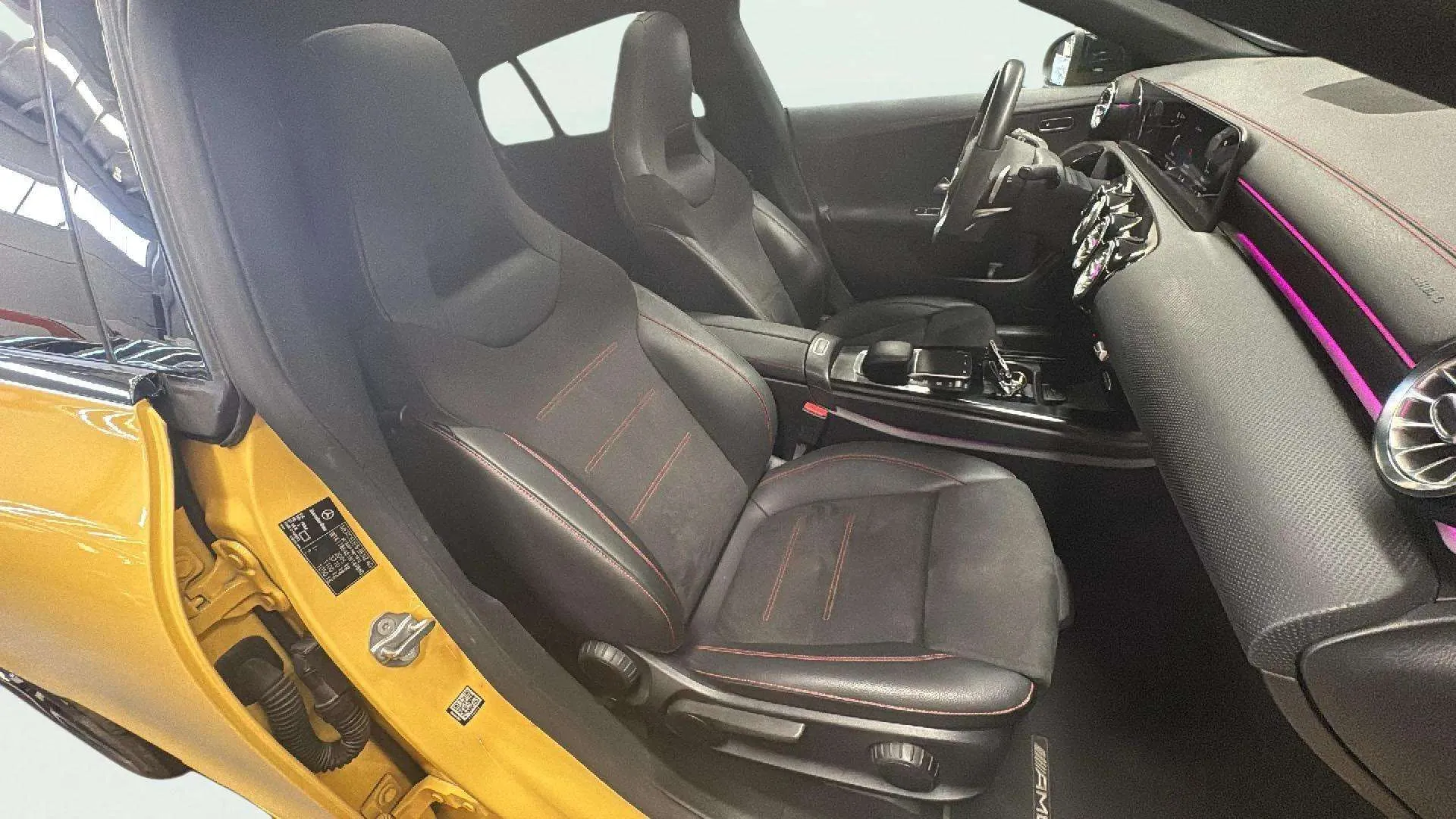 Mercedes-Benz CLA 250 4MATIC Shooting Brake - foto 16