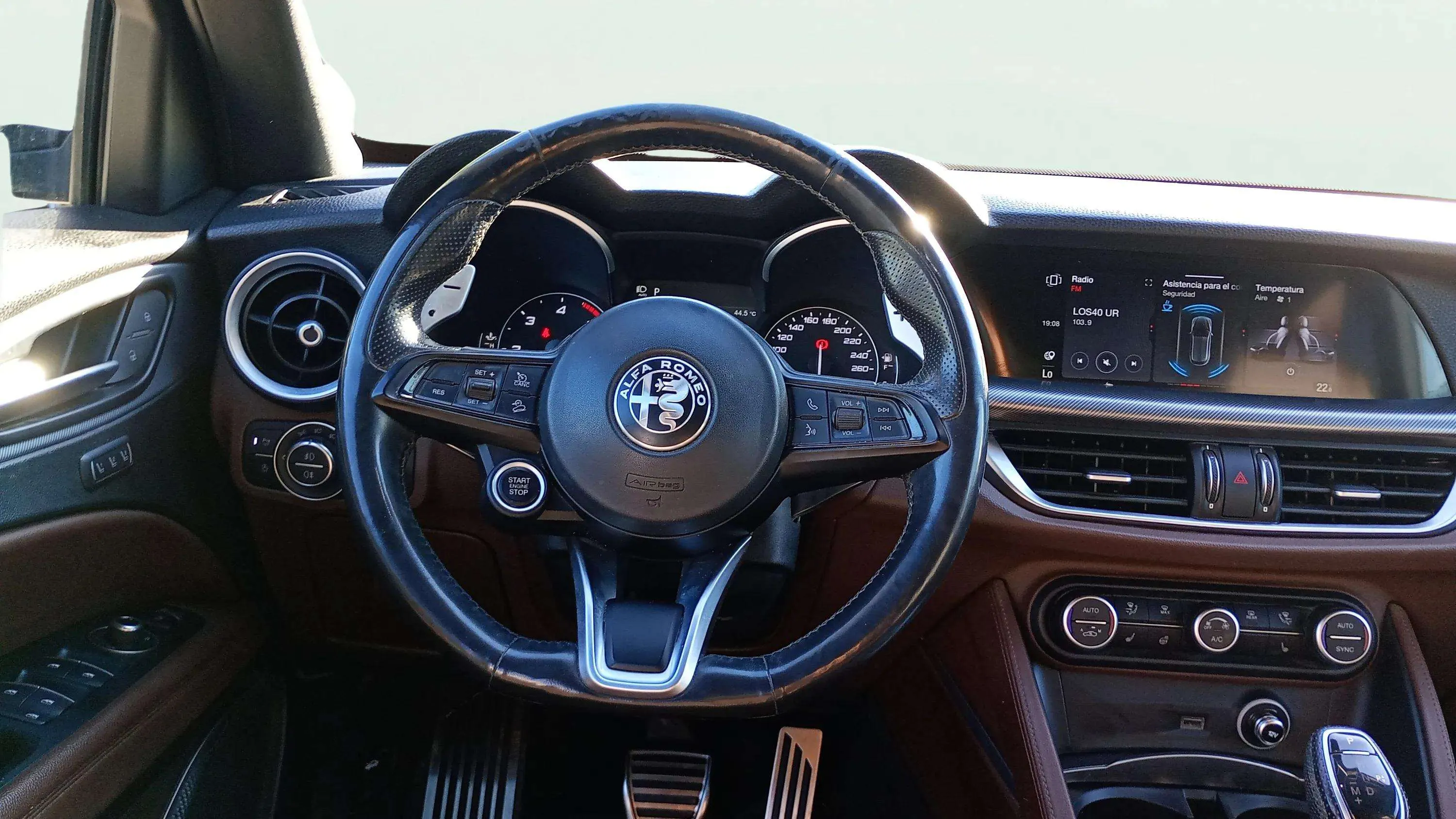 Alfa Romeo Stelvio 2.2 Diésel Veloce Q4 - foto 9