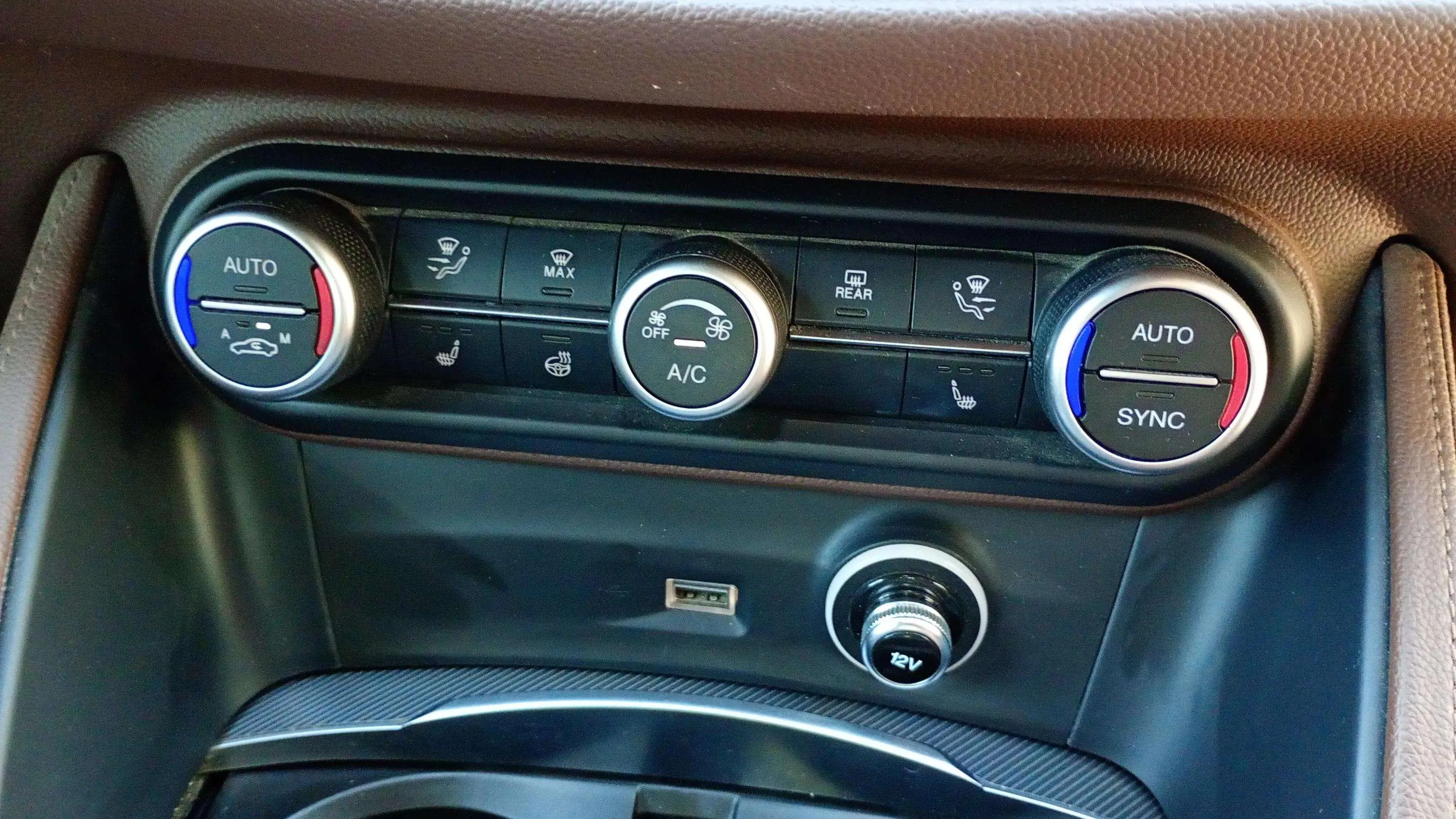 Alfa Romeo Stelvio 2.2 Diésel Veloce Q4 - foto 18