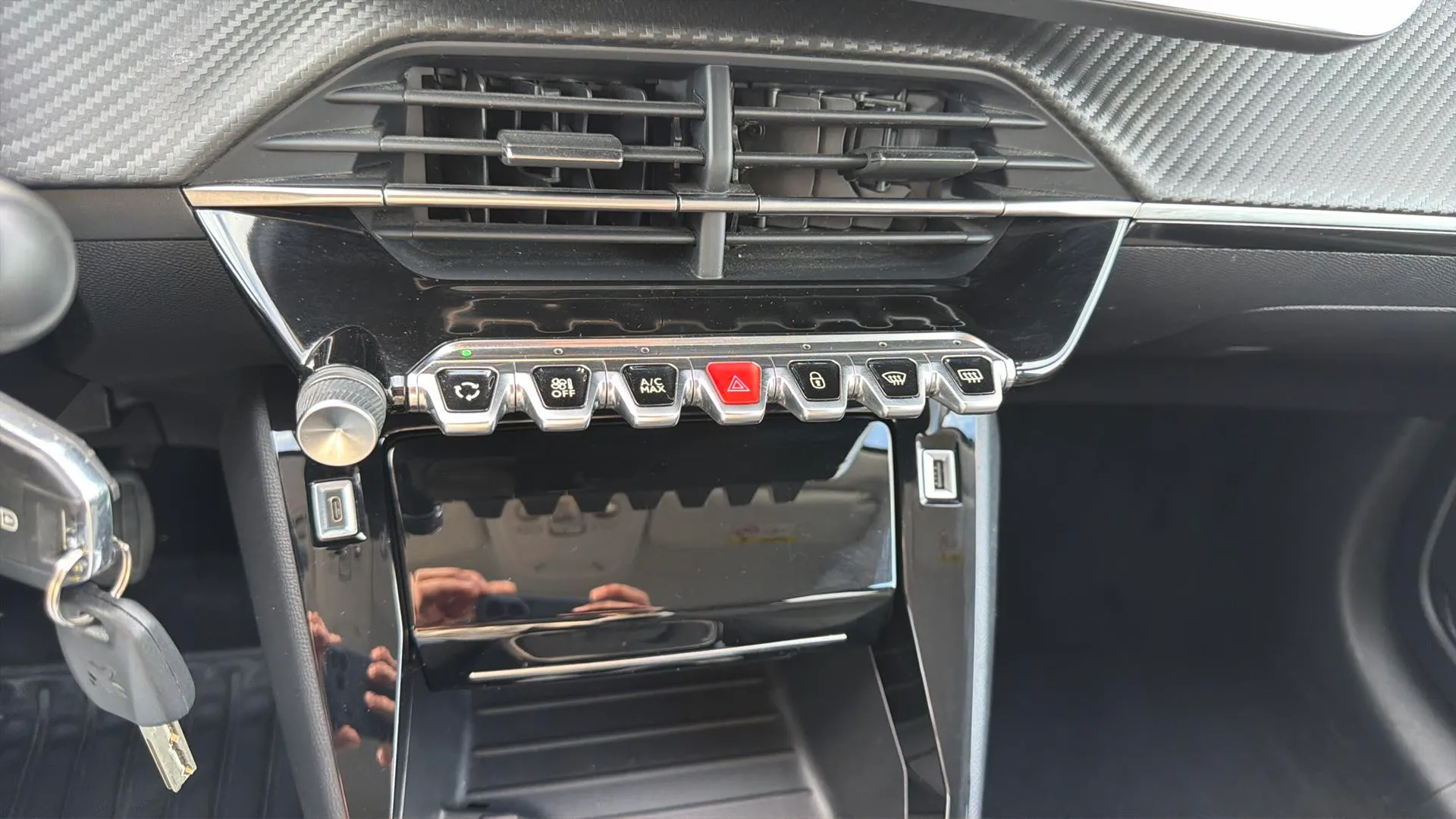 Peugeot 208 PureTech Allure - foto 18