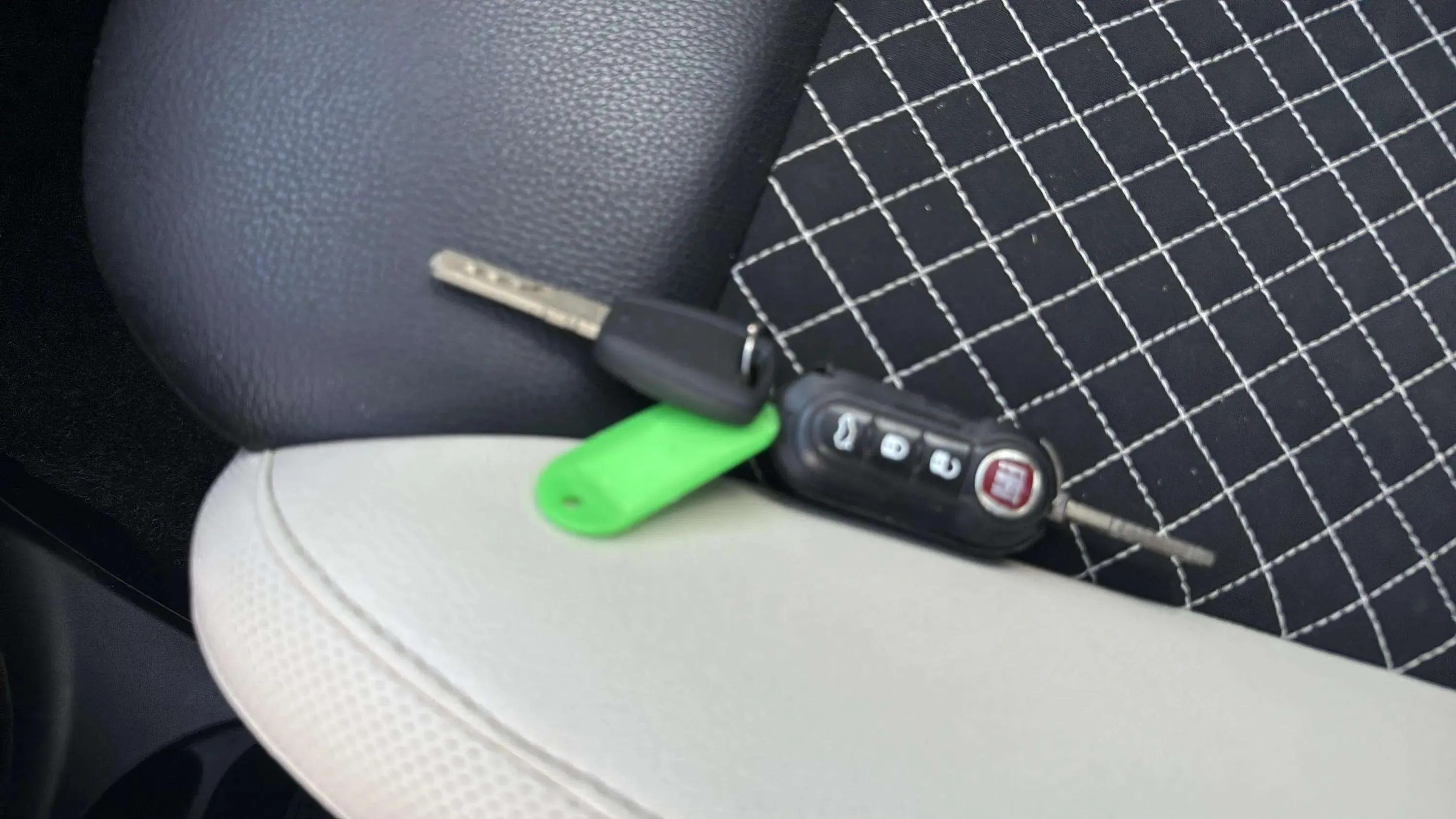 Fiat 500 Dolcevita 1.0 Hybrid - foto 17