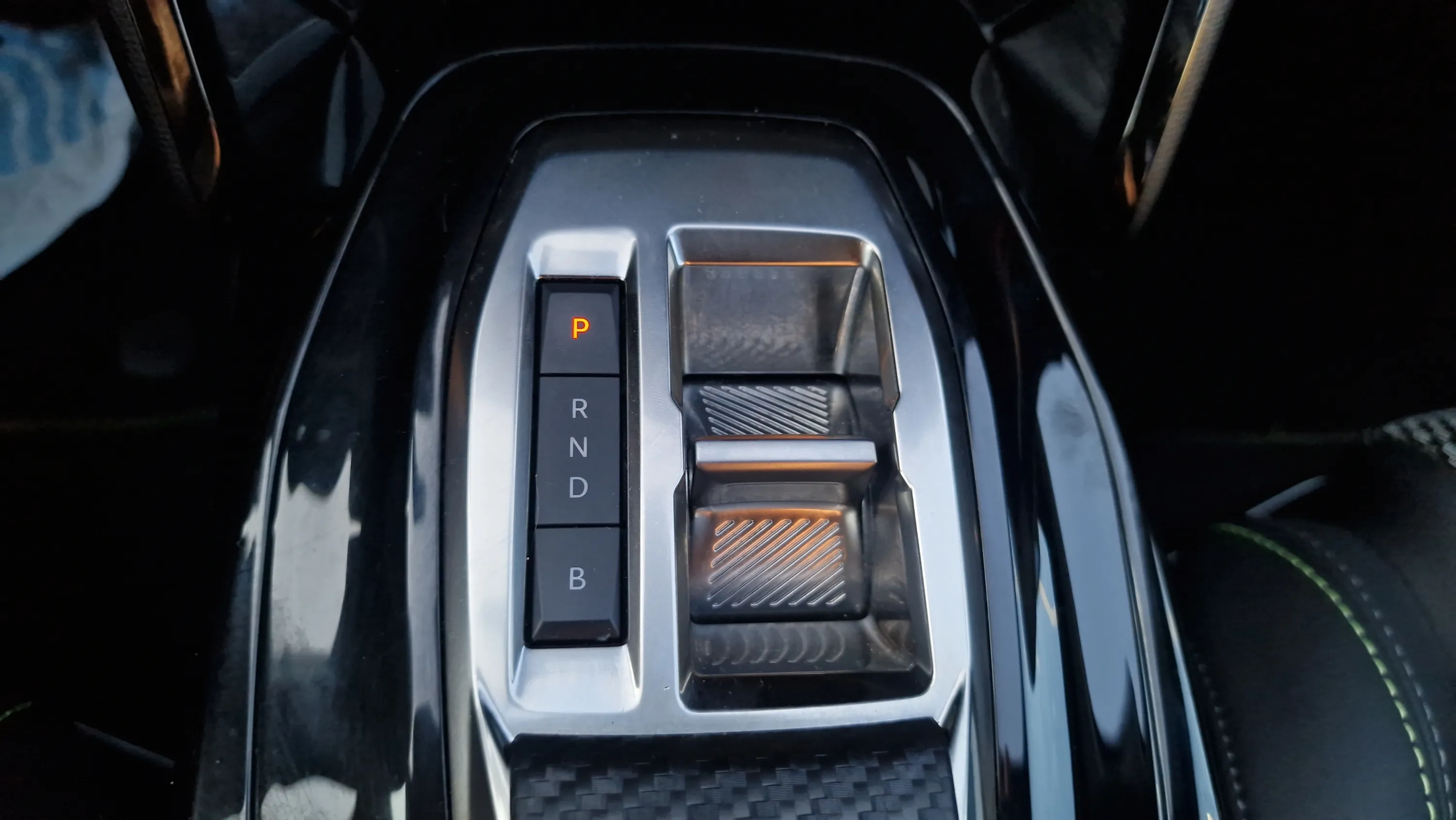 Peugeot 2008 Eléctrico GT 156 - foto 10