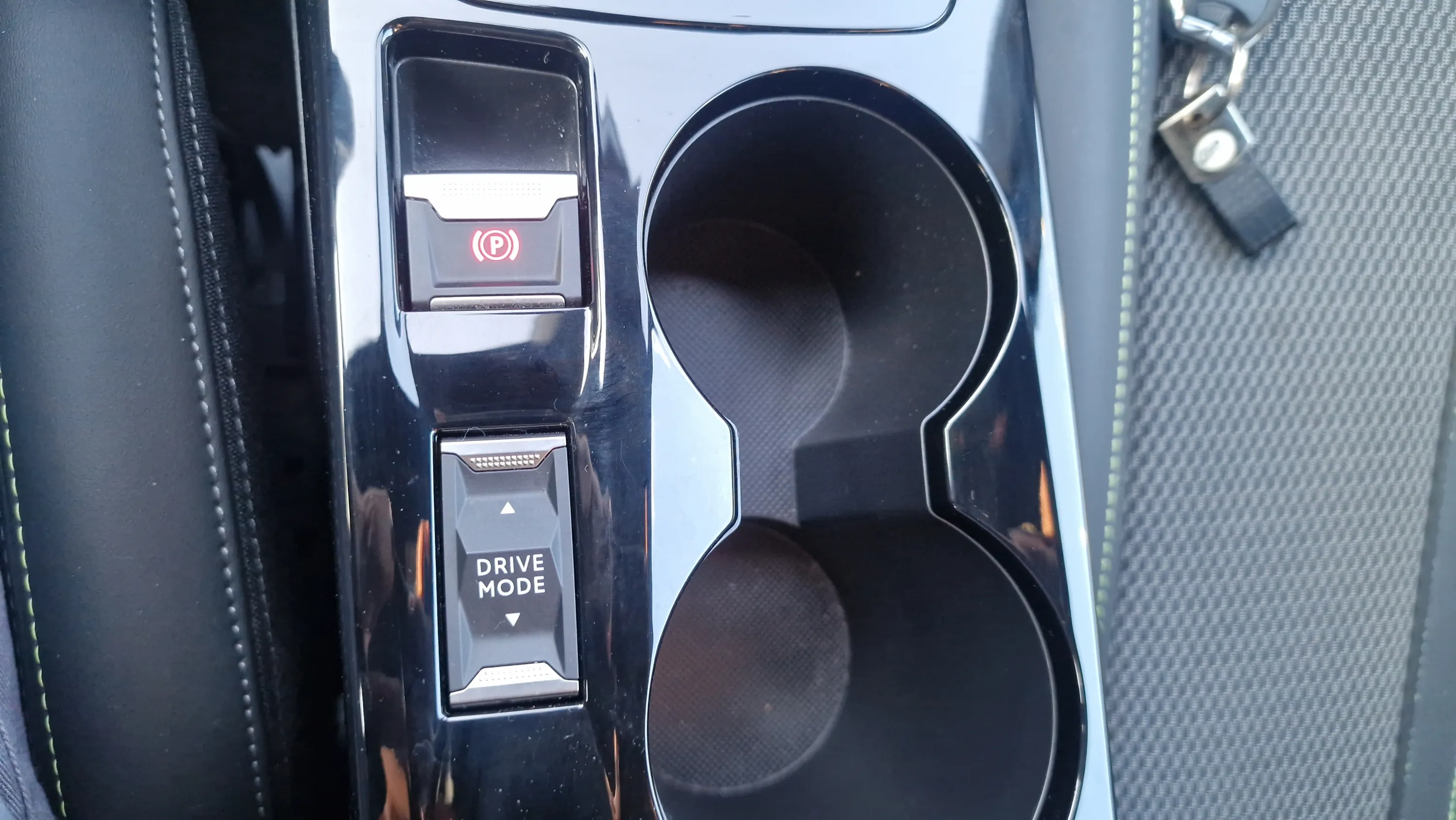 Peugeot 2008 Eléctrico GT 156 - foto 21