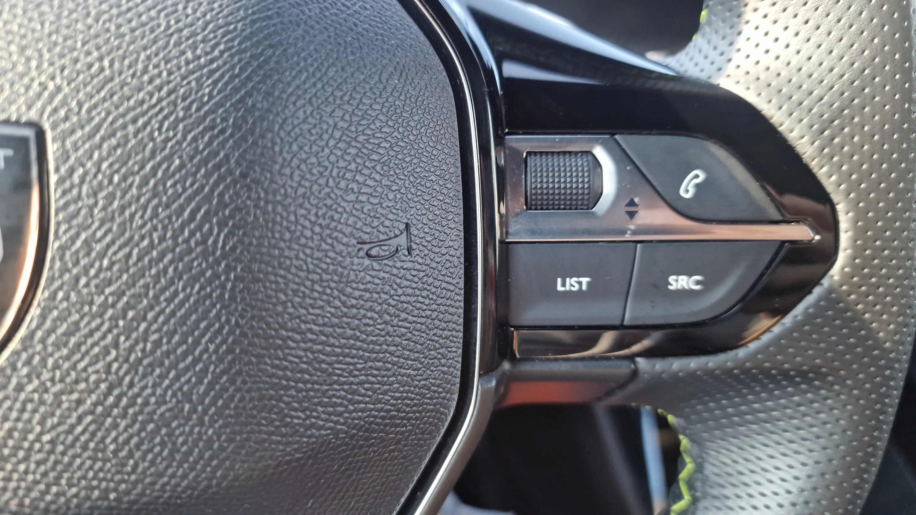 Peugeot 2008 Eléctrico GT 156 - foto 19