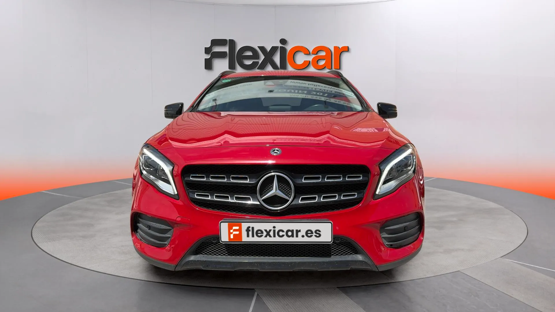 Mercedes-Benz GLA 180 - foto 2