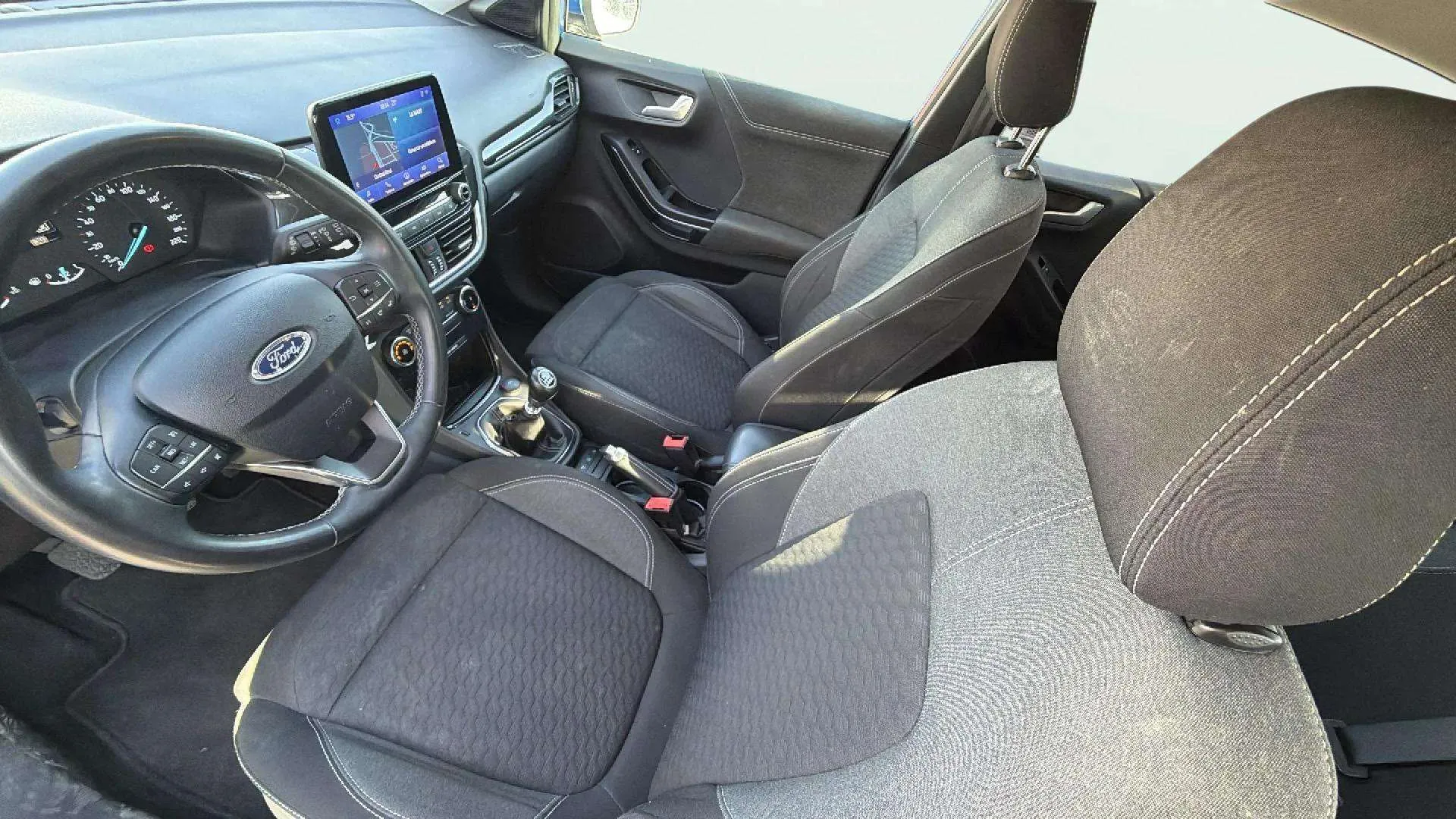 Ford Puma 1.0 EcoBoost Titanium Design MHEV - foto 9