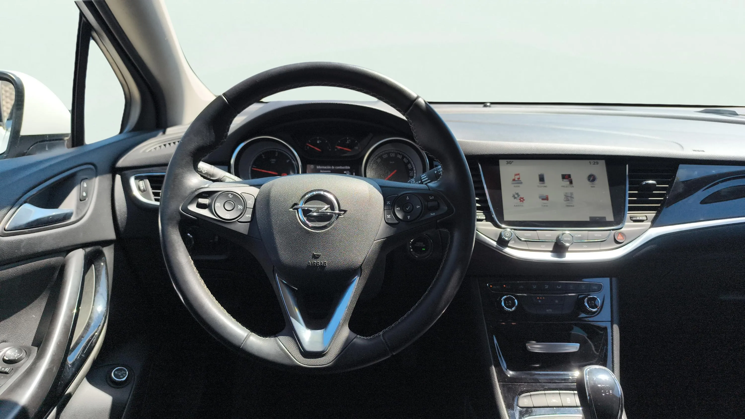 Opel Astra 1.6 CDTi Innovation ST - foto 11