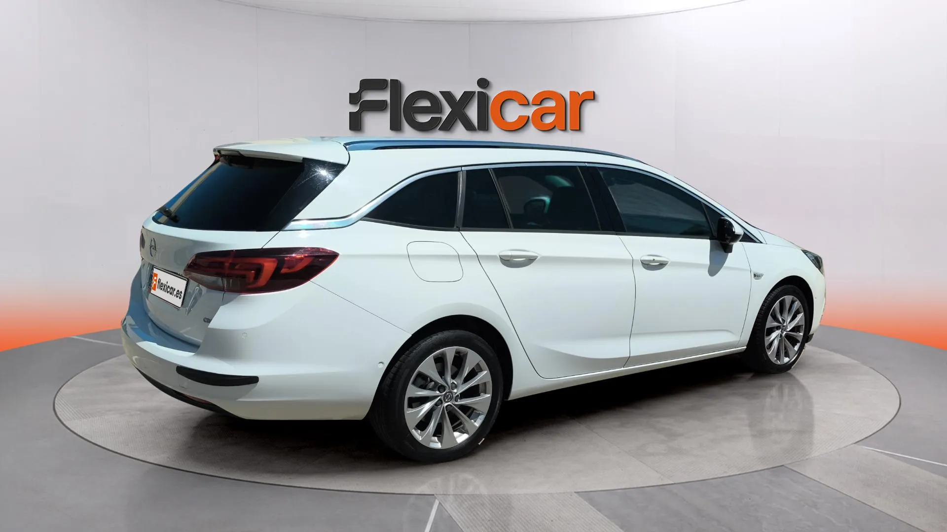 Opel Astra 1.6 CDTi Innovation ST - foto 3