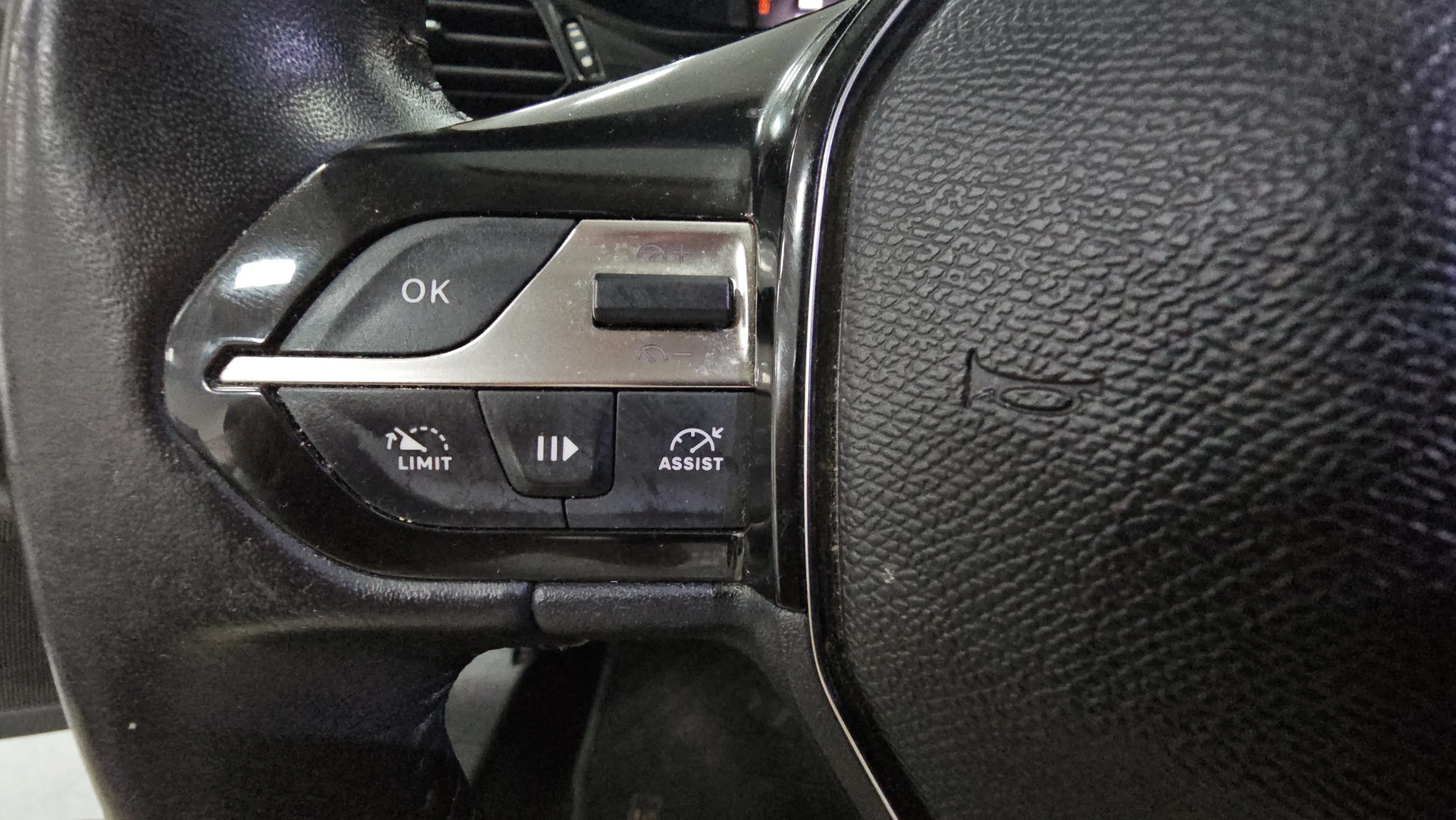 Peugeot 308 Active Pack BlueHDi 130 - foto 17