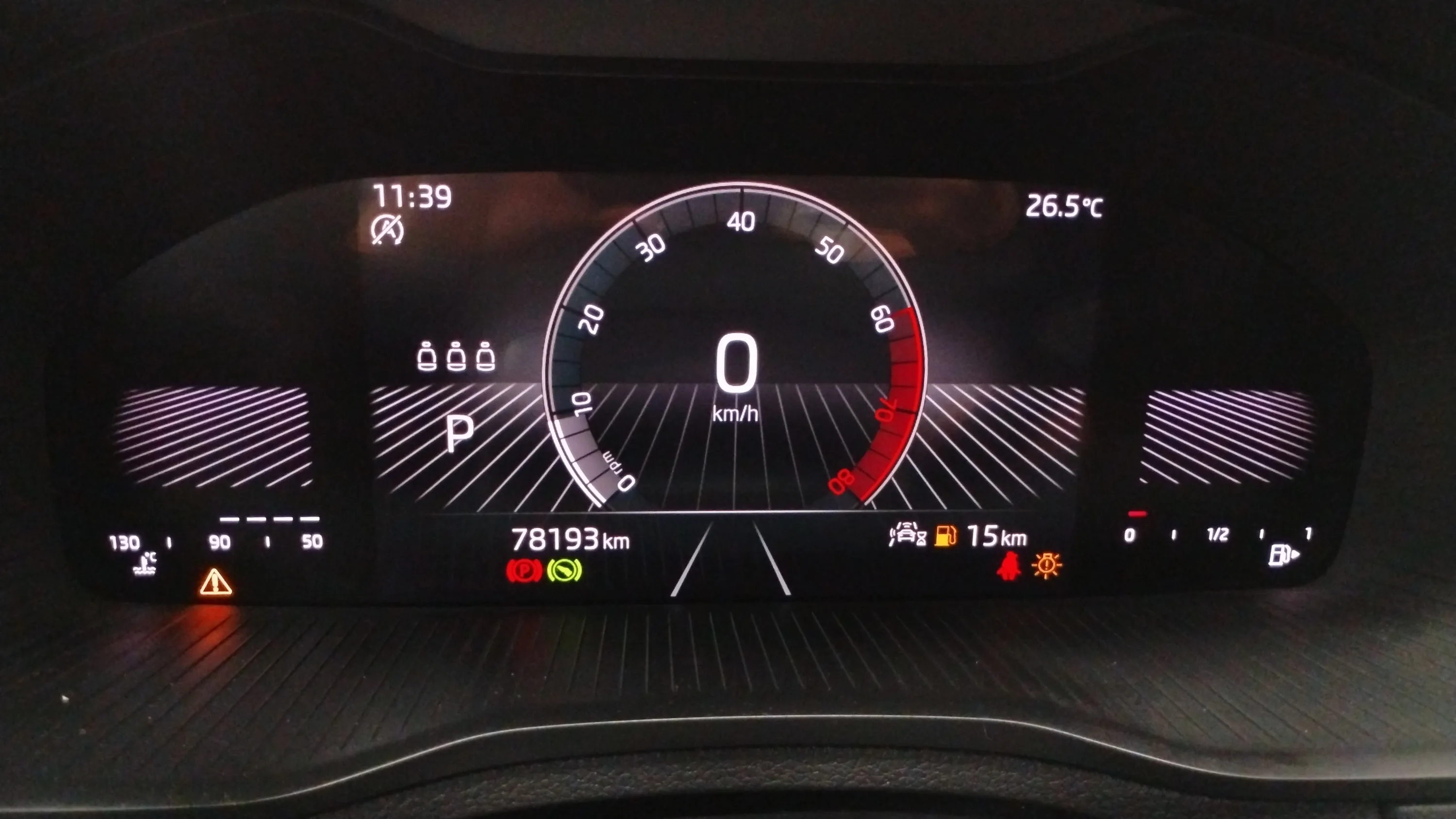 Škoda Karoq 1.5 TSI DSG ACT Design - foto 18