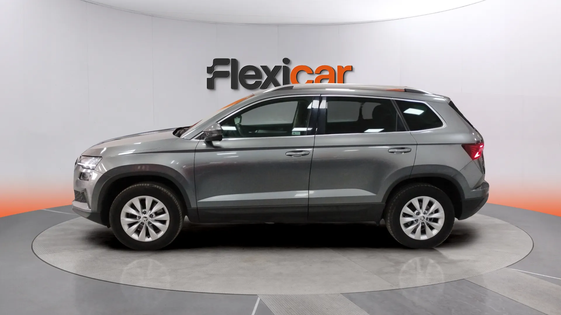 Škoda Karoq 1.5 TSI DSG ACT Design - foto 8