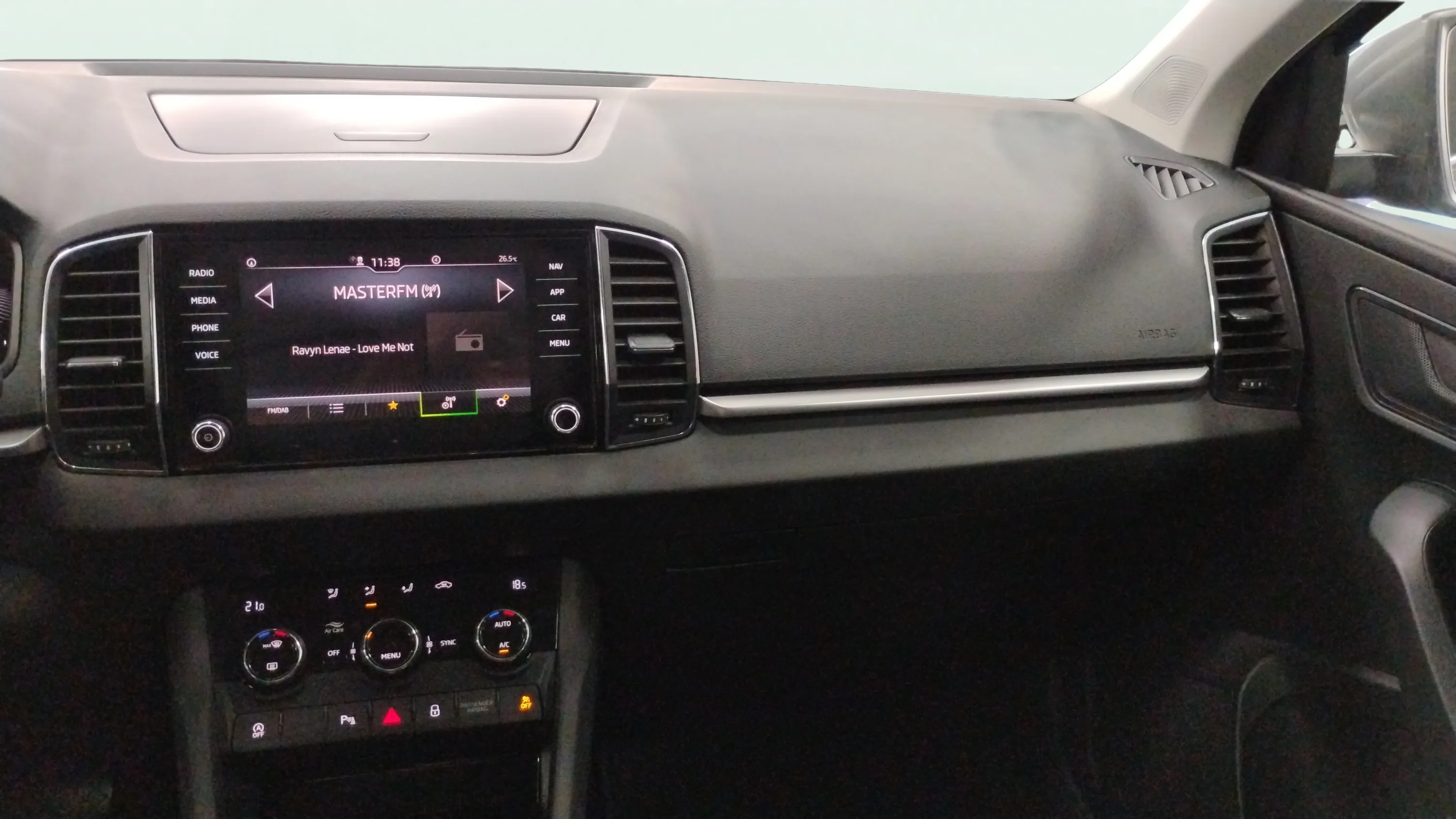 Škoda Karoq 1.5 TSI DSG ACT Design - foto 14