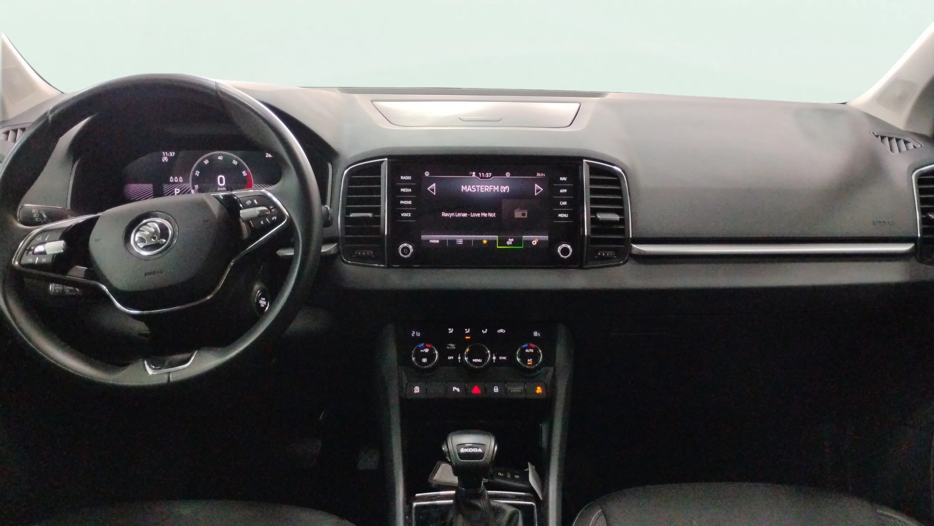 Škoda Karoq 1.5 TSI DSG ACT Design - foto 13