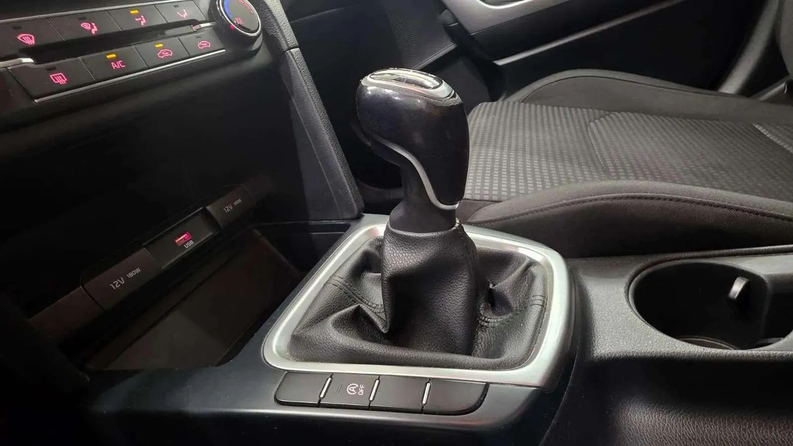 Kia Ceed 1.0 T-GDi Concept - foto 14