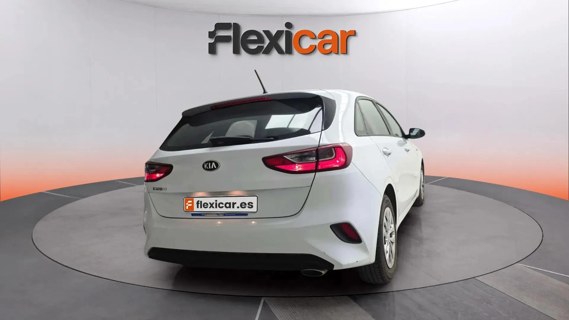 Kia Ceed 1.0 T-GDi Concept - foto 6