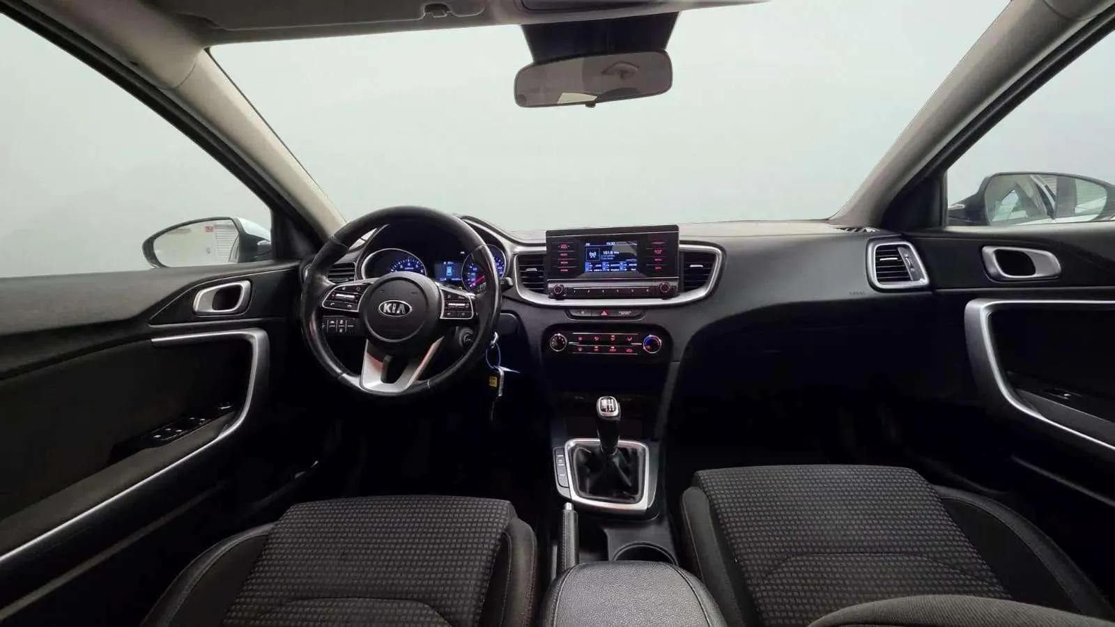 Kia Ceed 1.0 T-GDi Concept - foto 8