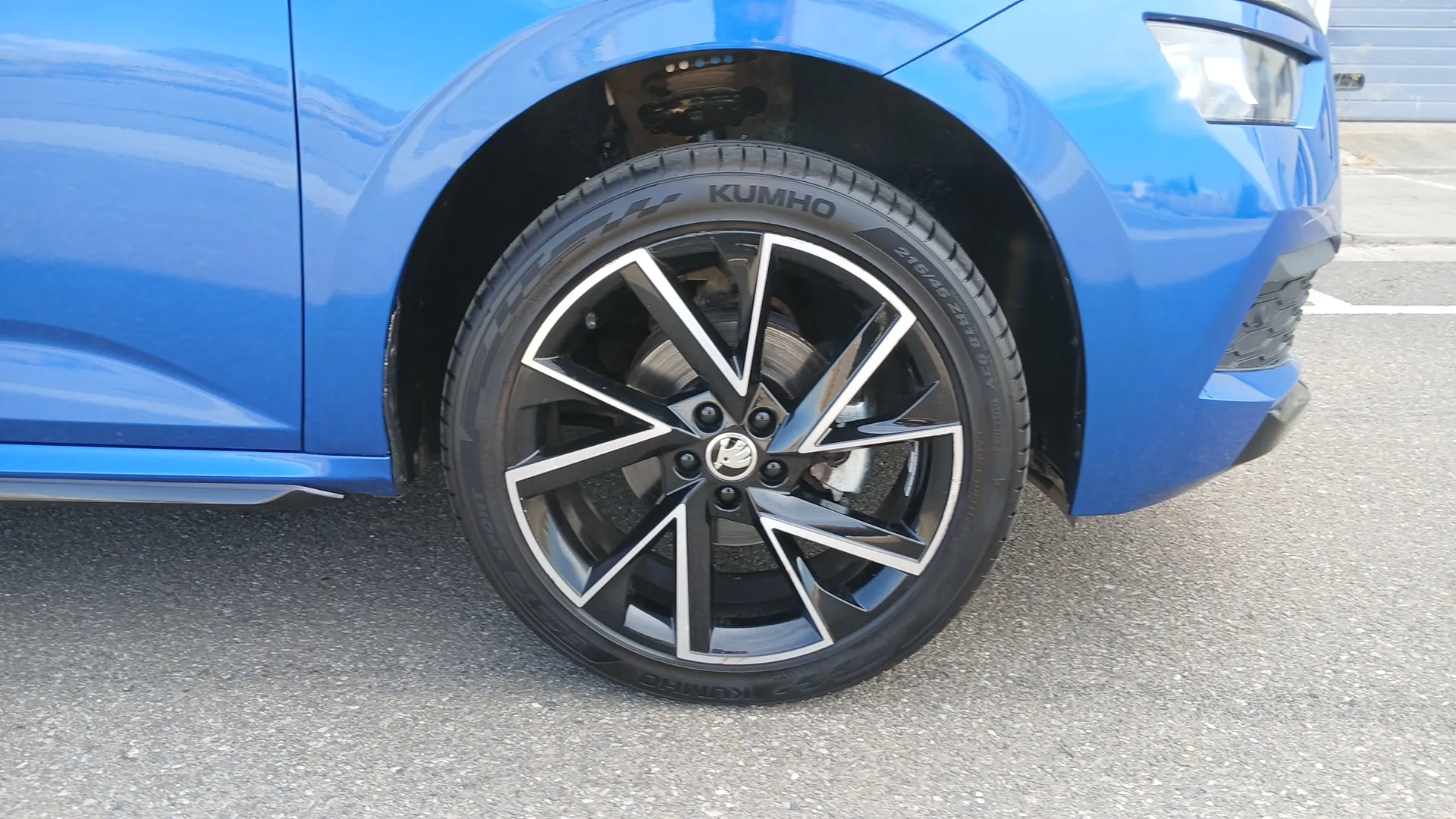 Škoda Kamiq 1.5 TSI DSG Montecarlo - foto 28