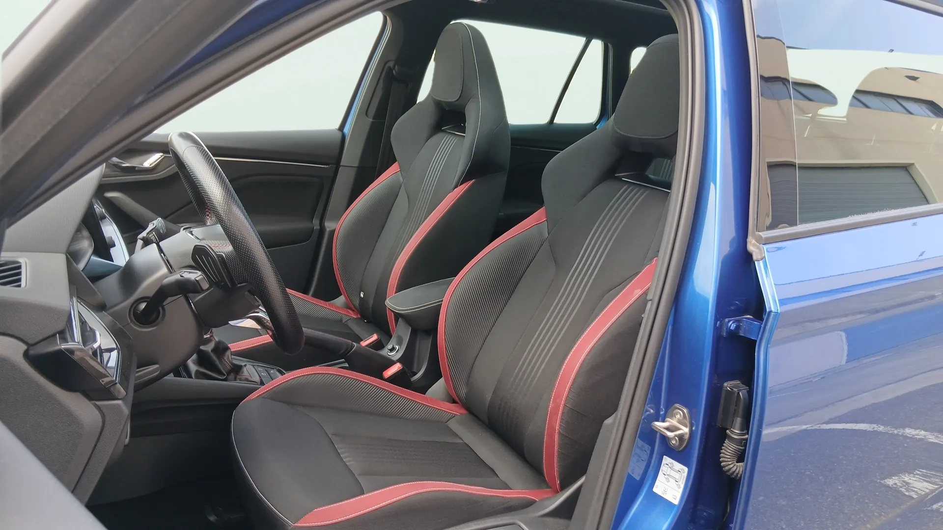 Škoda Kamiq 1.5 TSI DSG Montecarlo - foto 20