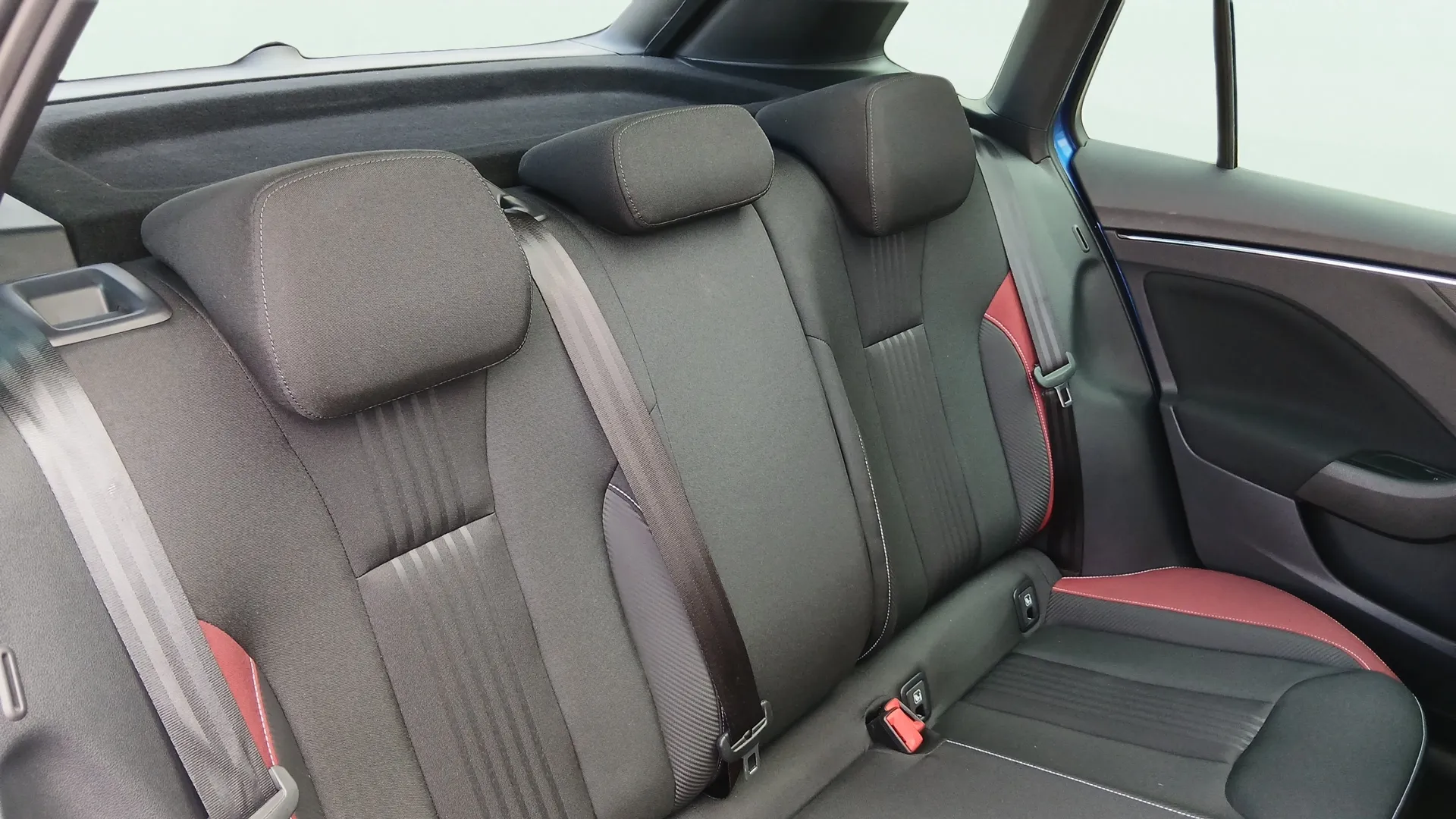 Škoda Kamiq 1.5 TSI DSG Montecarlo - foto 23