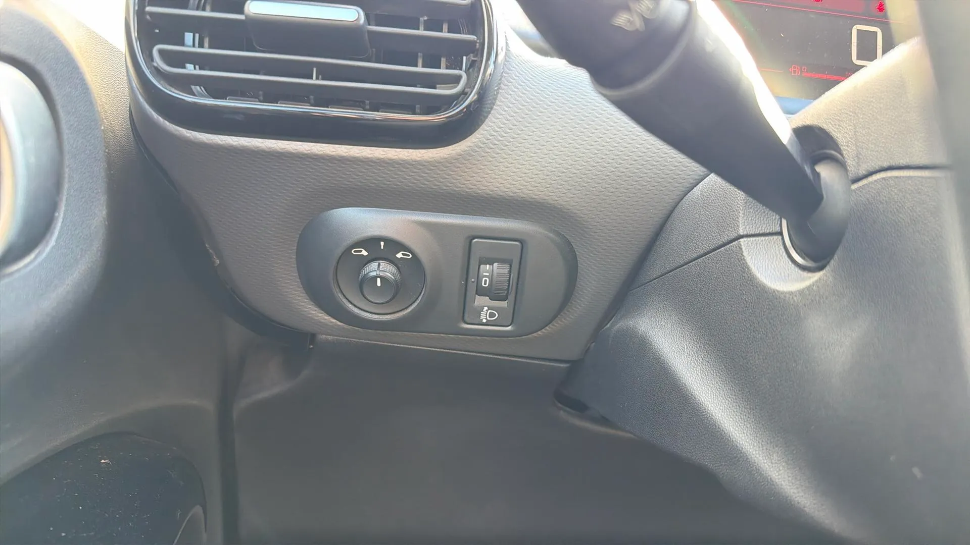 Citroën C4 Cactus BlueHDi 100 Feel - foto 16