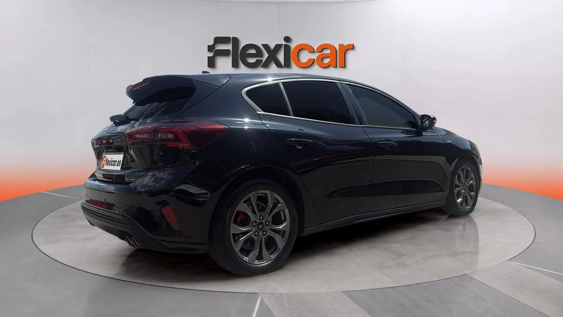 Ford Focus 1.0 EcoBoost ST-Line - foto 8