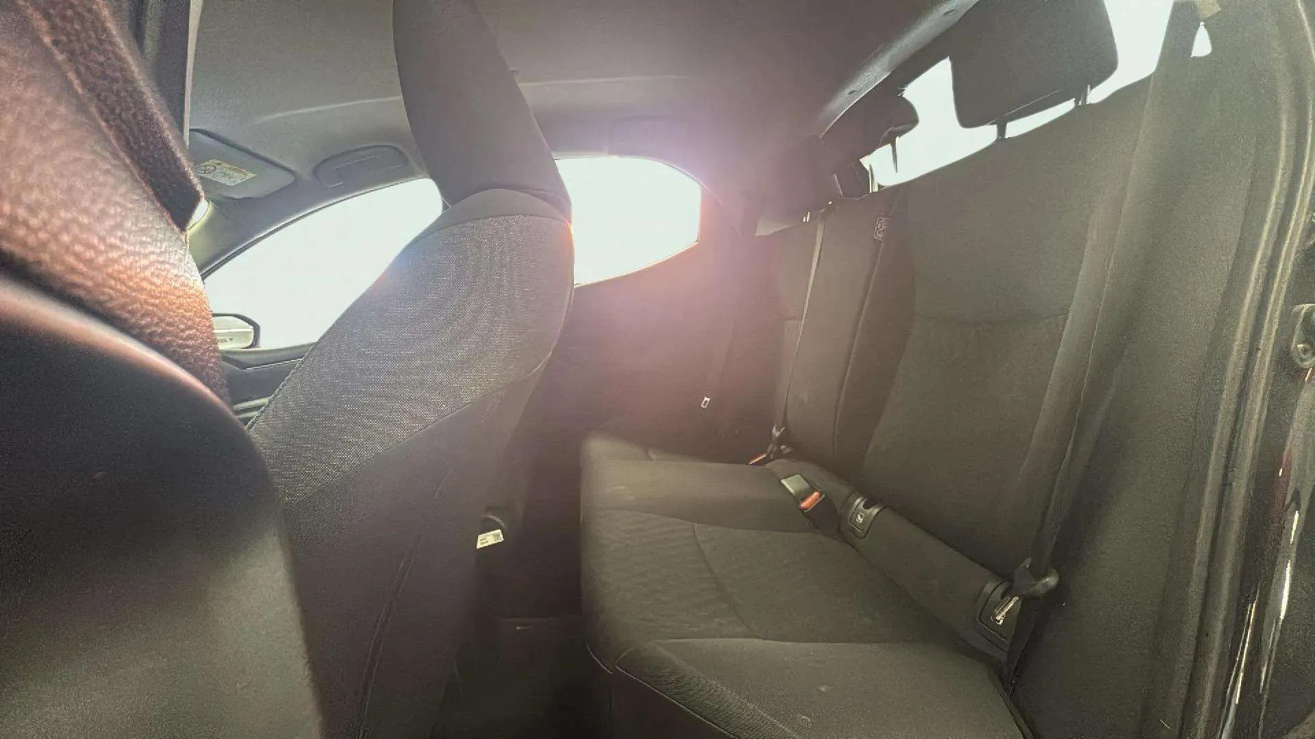 Toyota Yaris 1.5 125 S-Edition - foto 17