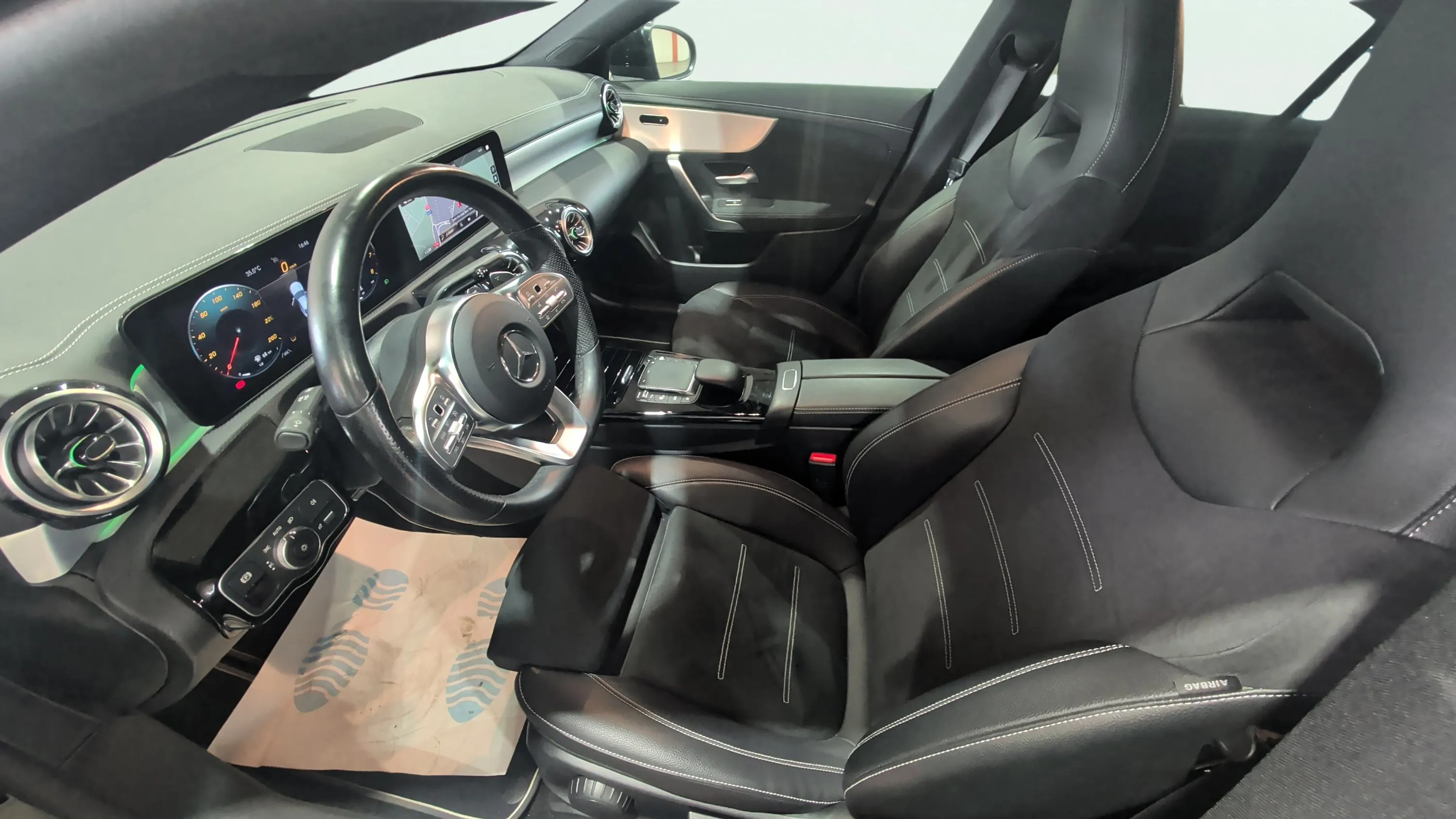 Mercedes-Benz CLA 200 - foto 22