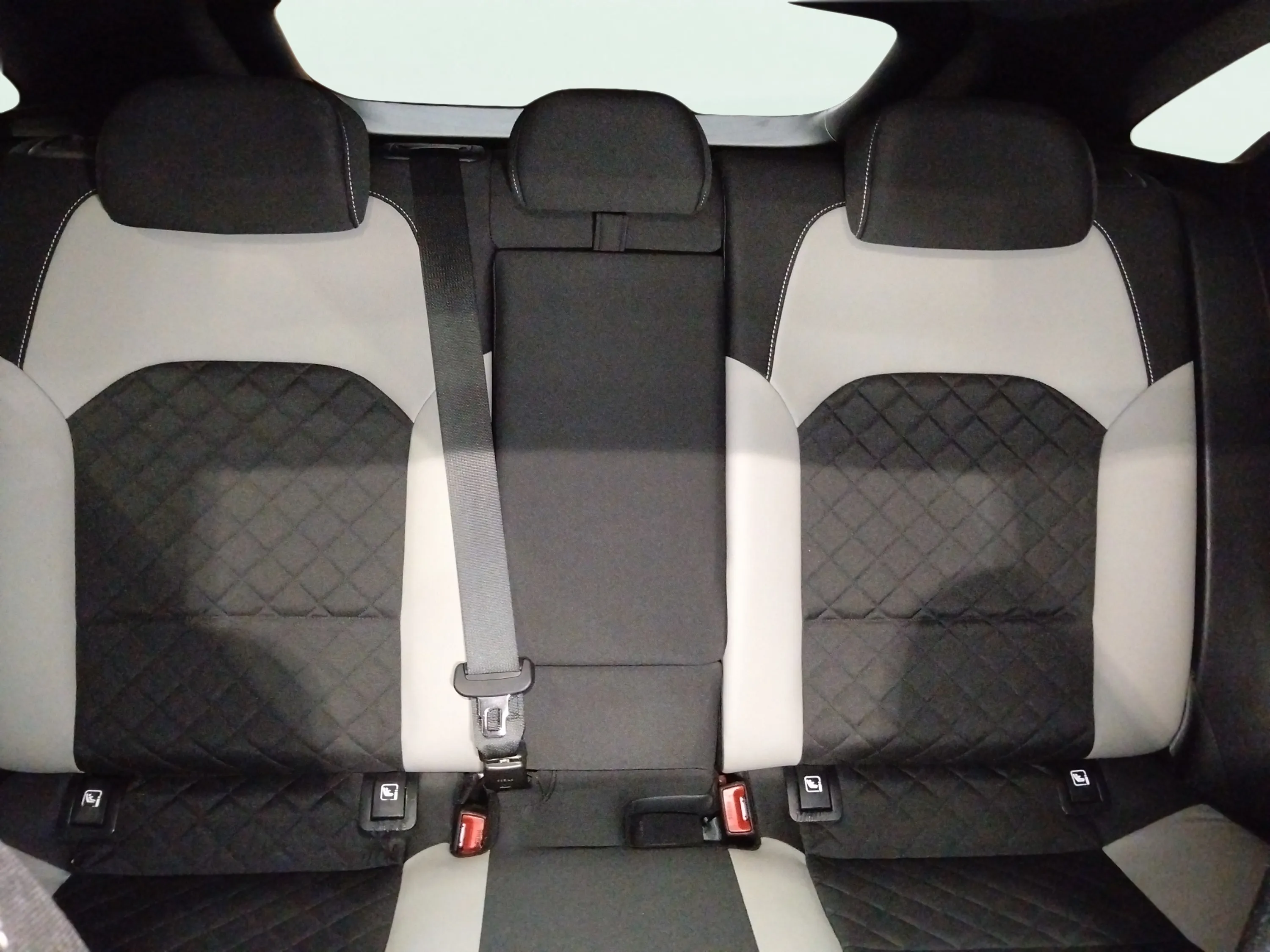 Kia Ceed 1.5 MHEV GT Line DCT - foto 15